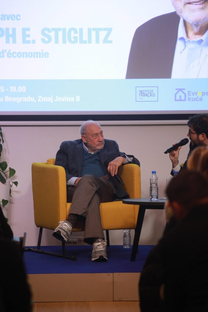 Beograd, 12.12.2025. - Americki profesor Dzozef Stiglic, dobitnika Nobelove nagrade za ekonomiju odrzao je predavanje, veceras u Evropskoj kuci u Beogradu.   (BETAPHOTO/MILOS MISKOV)