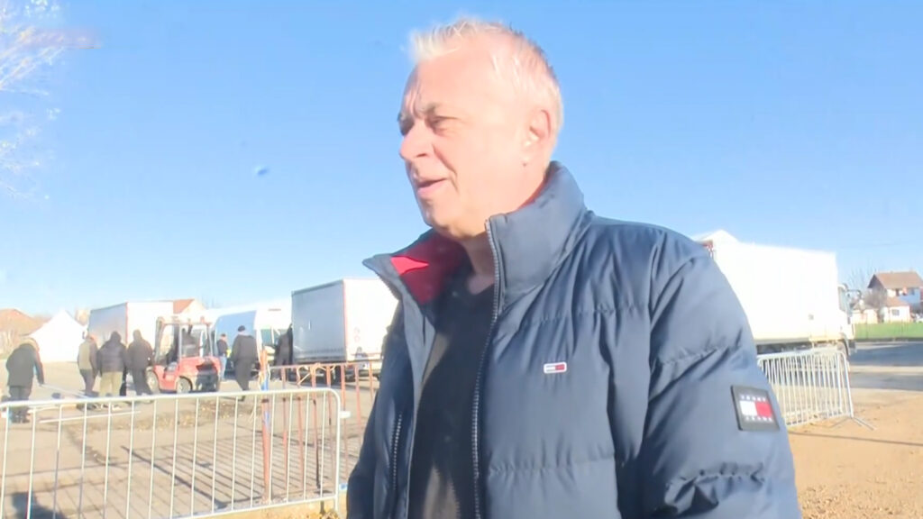 Novica Milošević, Ujedinjeni za Negotin. Negotin dobio ćacilend na buvljaku Foto: Tv Nova