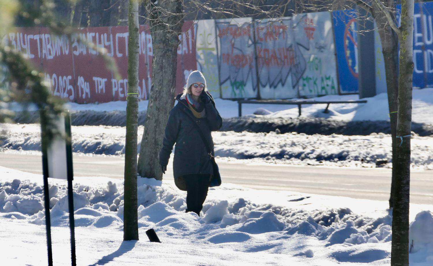 zaledjenje ulice led sneg trotoar  Mesto: Beograd
Datum: Mon Jan 12 10:50:34 CET 2026
Dogadjaj: DRUŠTVO - prepodnevna atmosfera u ledeno hladnom Beogradu
Fotoreporter: Ognjen Stevanović
Izvor: FoNet