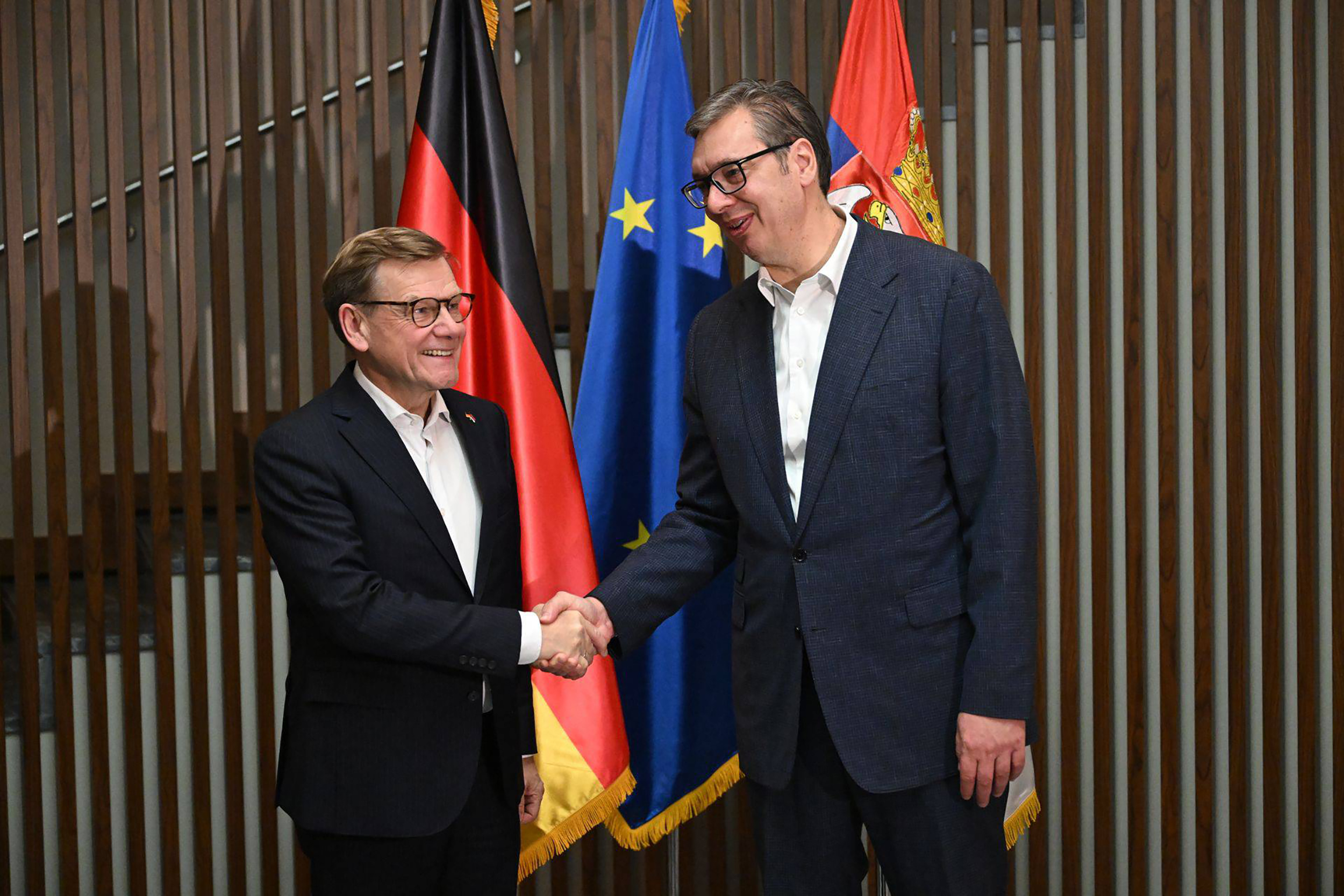 Beograd, 17.11.2025. - Predsednik Srbije Aleksandar Vucic i ministar spoljnih poslova Nemacke Johan Vadeful sastali su se danas u Beogradu,  (BETAPHOTO/Predsednistvo Srbije/Dimitrije Goll)