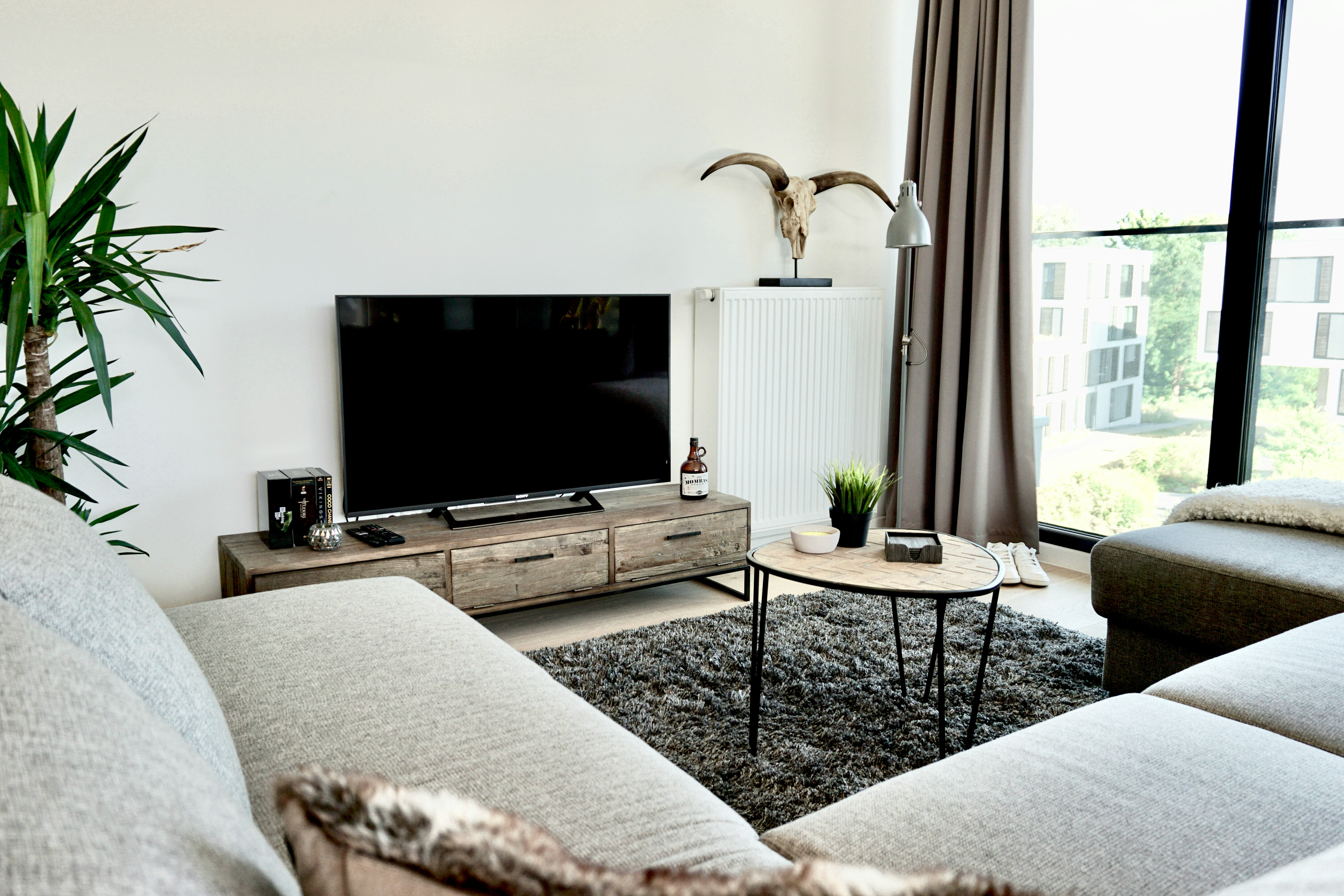 lynn-van-den-broeck-9KSoHS5_xiM-unsplash