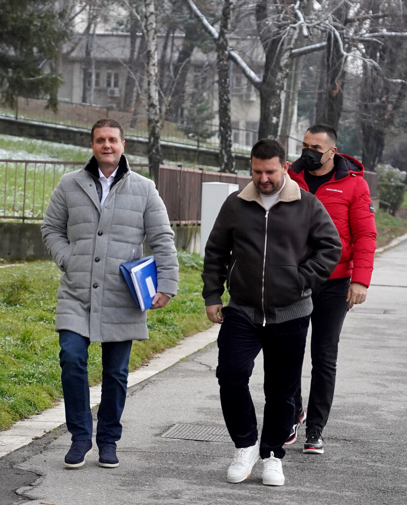 1764165402-darko_saric_08032022_0005-825x1024.jpg