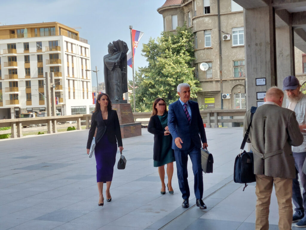 Beograd 21. maj 2024. Miljana Kecmanović majka decaka ubice Koste K Sudjenje porodici Kecmanovic  roditeljima decaka Koste K koji je pocinio masakr u OS Vladislav Ribnikar  Foto:Nova.rs
