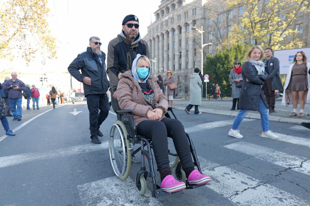 Mesto: Beograd
Datum: Fri Nov 14 13:04:48 CET 2025
Dogadjaj: DRUŠTVO - Dijana Hrka, majka Stefana, nastradalog u padu nadstrešnice u Novom Sadu, 13. dan štrajkuje glađu za ispunjenje svojih zahteva 
Fotoreporter: Milica Vučković
Izvor: FoNet
