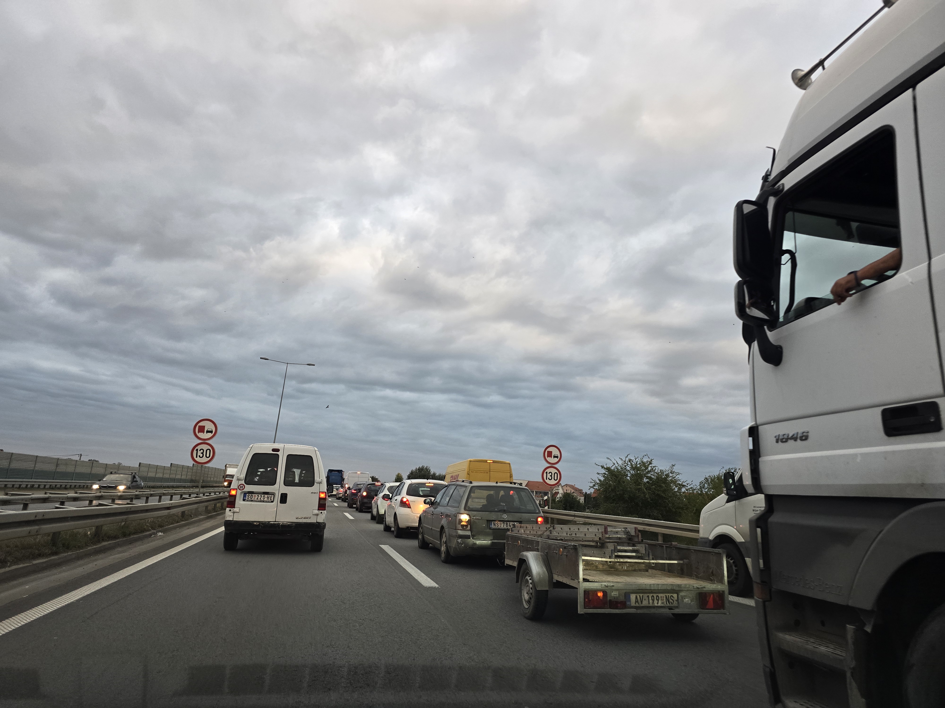 Saobraćajna nezgoda, udes, autoput, auto-put, kamioni Foto: Nebojša Todorović/Nova.rs