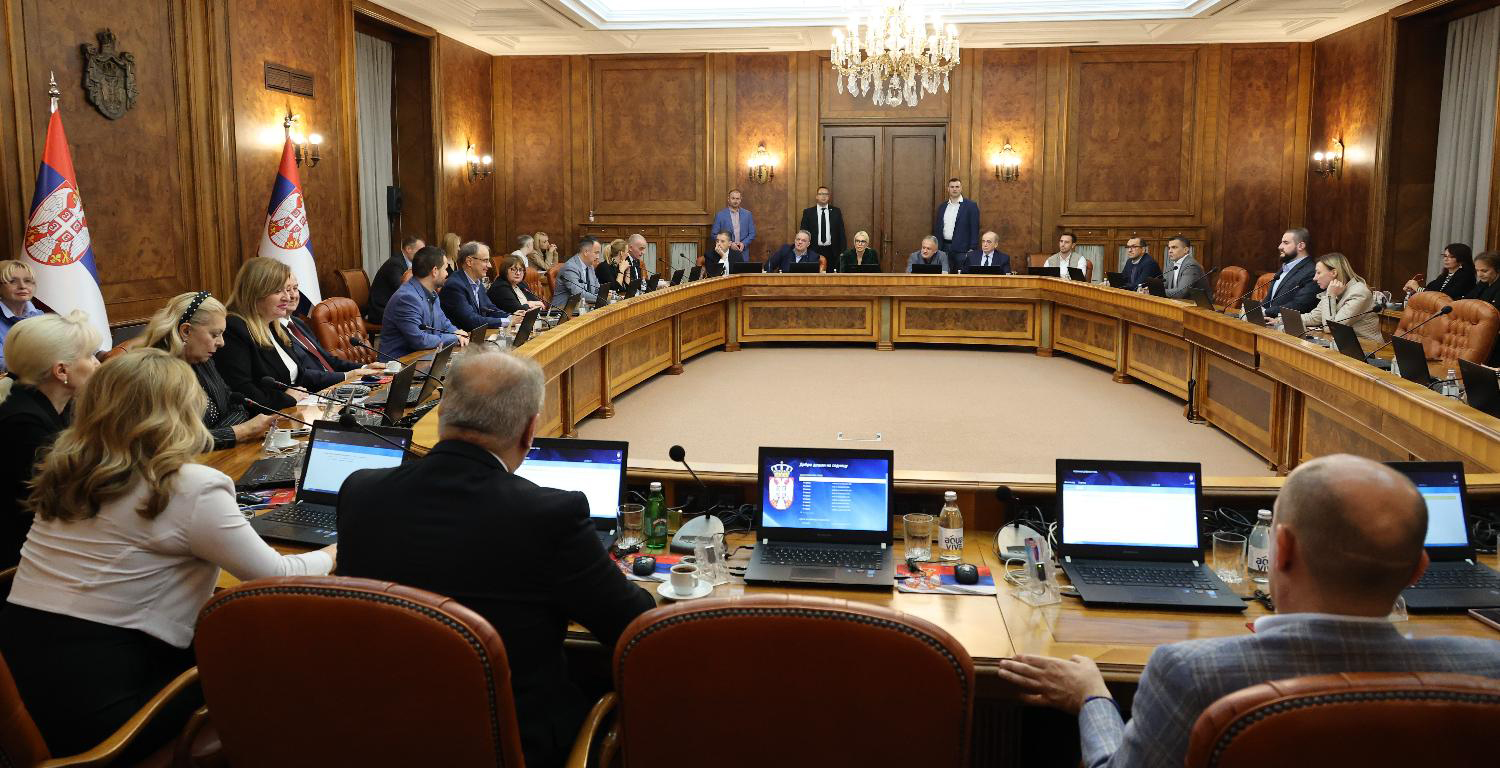 Mesto: Beograd
Datum: Fri Oct 31 19:15:43 CET 2025
Dogadjaj: POLITIKA - Sednica Vlade Srbije
Fotoreporter: Slobodan Miljević
Izvor: FoNet/Vlada Srbije/Slobodan Miljević