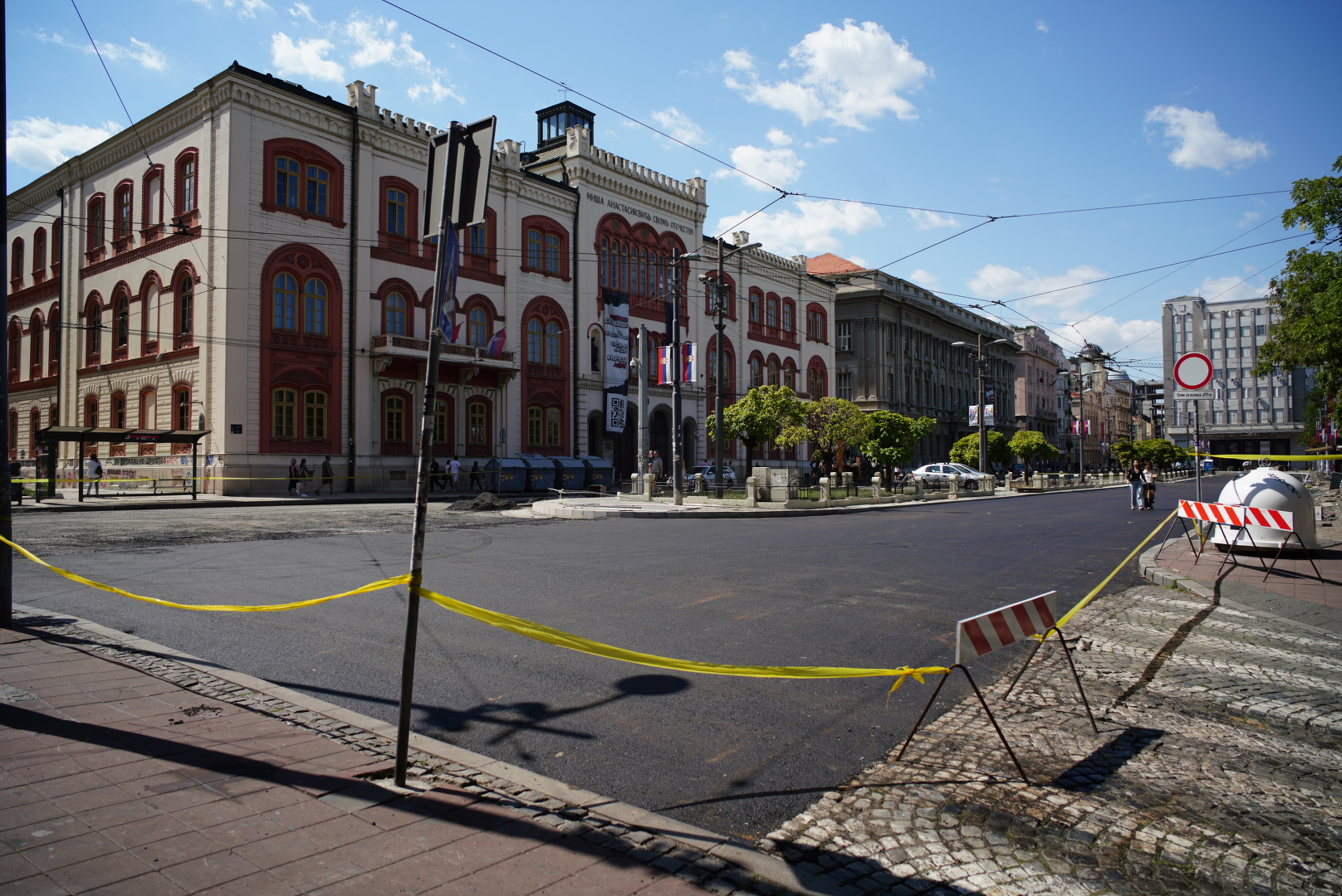 23, August, 2025, Belgrade - Asphalt changes in Vasina Street and on Studentski trg. Photo: Milan Maricic/ATAImages
23, avgust 2025, Beograd - Menjane asfatla u Vasinoj ulici i na Studentskom trgu. hoto: Milan Maricic/ATAImages