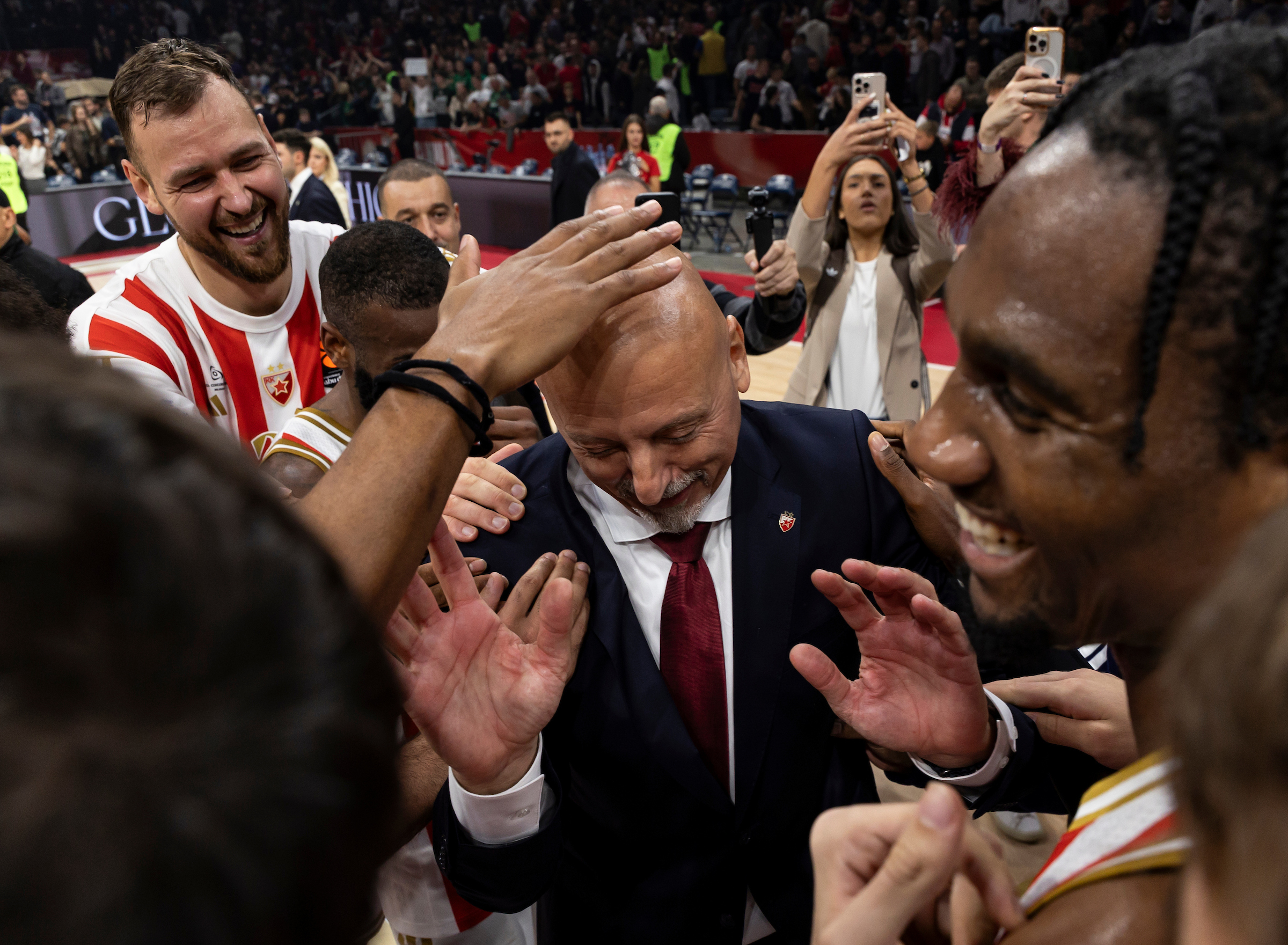 Crvena Zvezda Meridianbet Belgrade v Zalgiris Kaunas - Euroleague 2025/2026