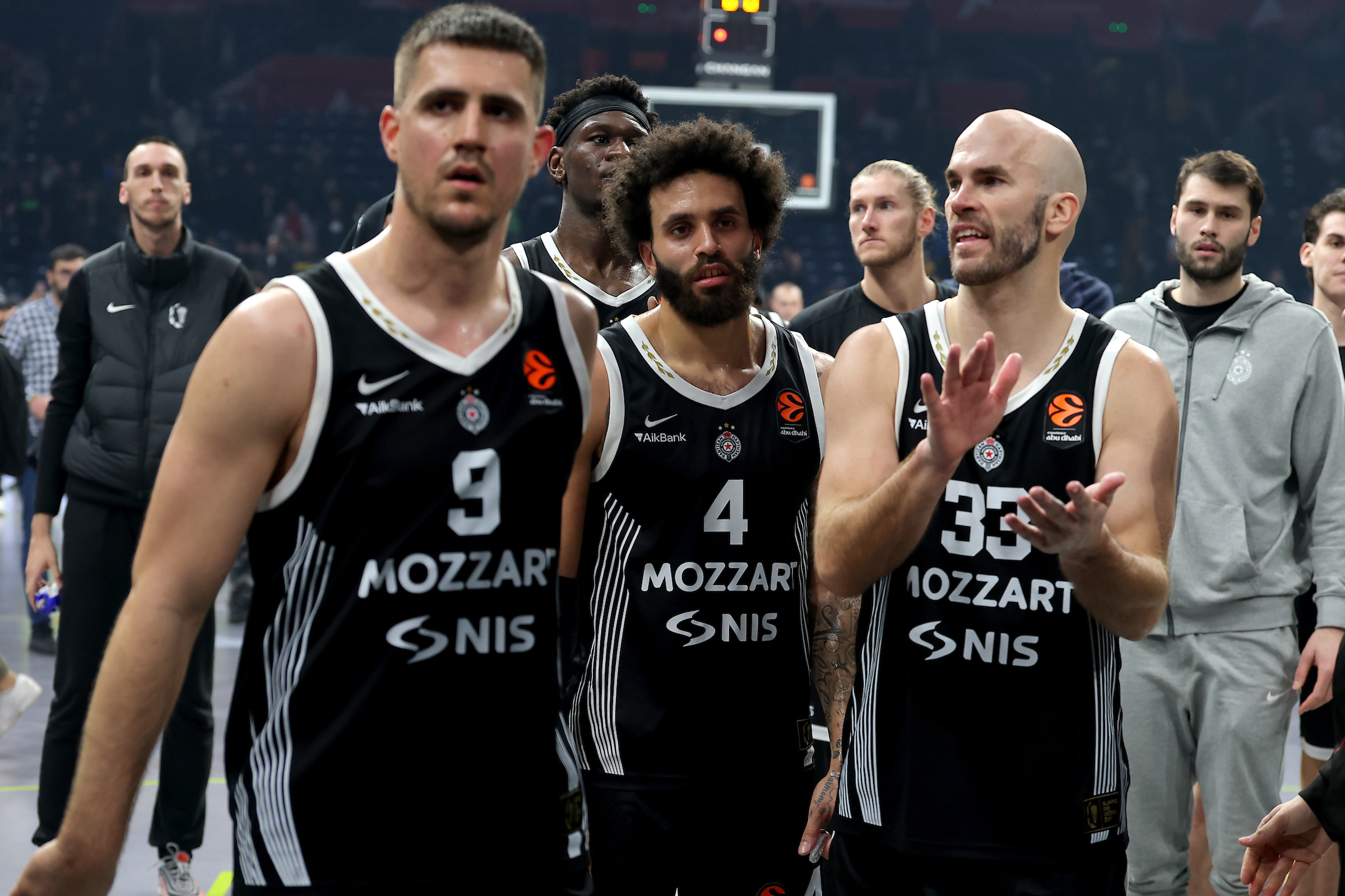 Belgrade, Serbia. 17th Dec, 2025. Partizan's Vanja Marinkovic (L) , Duane Washington, Nick Calathes (R) during Euroleague basketball match between Partizan and Virtus on December 17. 2025. in Belgrade, Serbia.
(photo by Pedja Milosavljevic/STARSPORT ©)