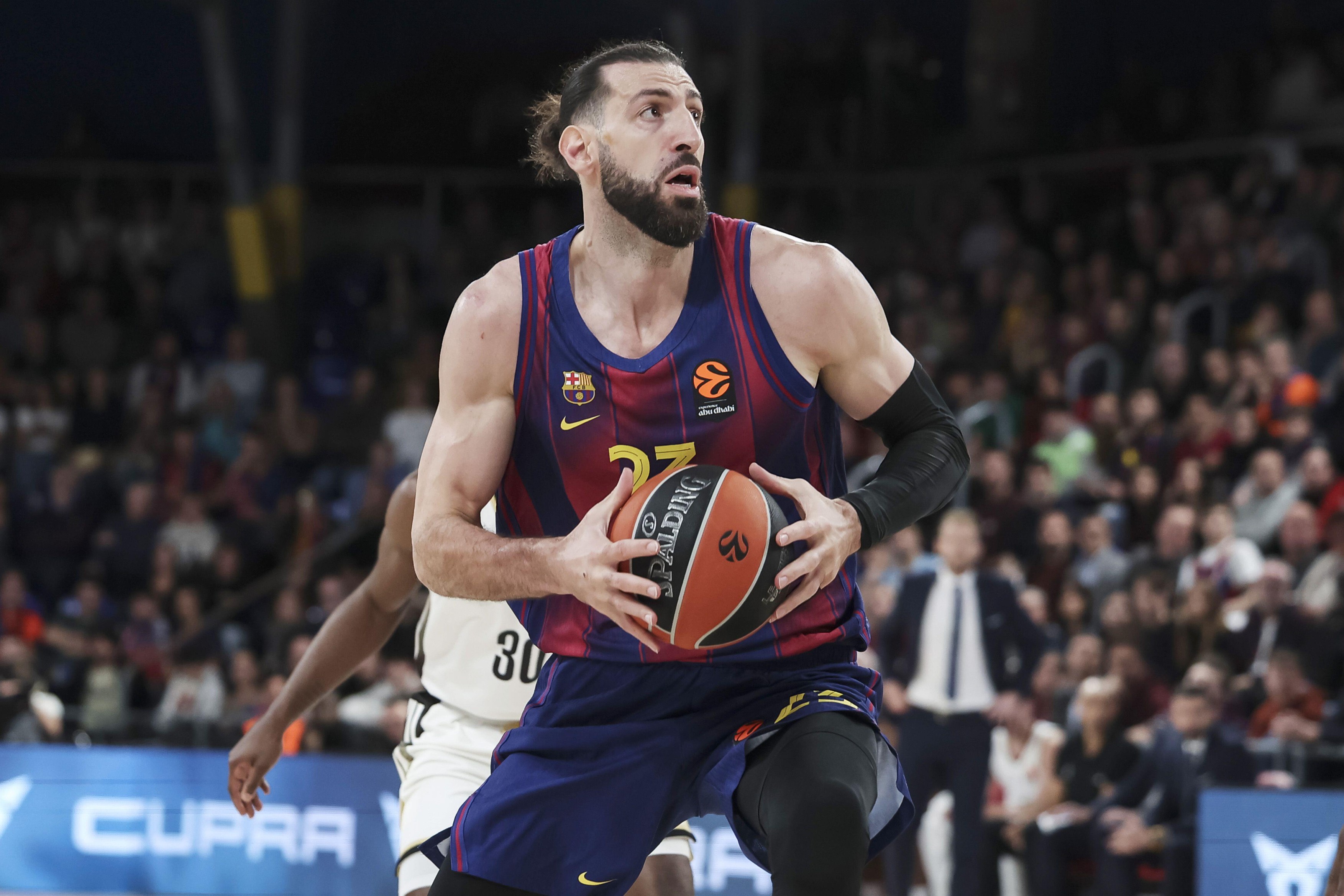 Tornike Shengelia of FC Barcelona during the Turkish Airlines Euroleague basketball match between FC Barcelona and LDLC Asvel Villeurbanne on 26 November 2025 at Palau Blaugrana in Barcelona, Spain Credit: Independent Photo Agency/Alamy Live News