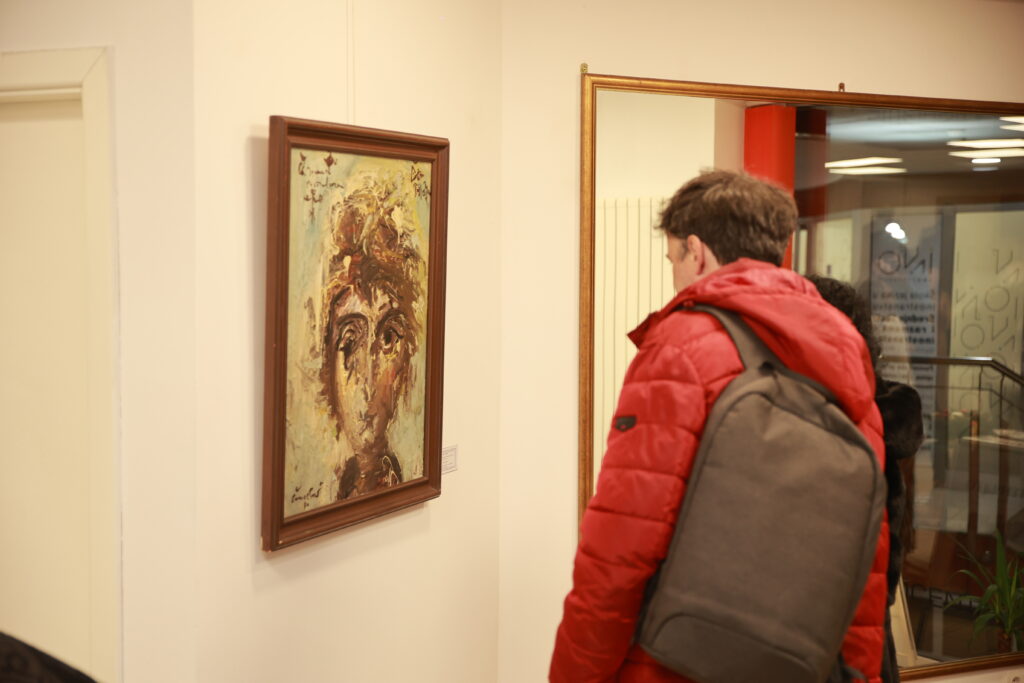 U Makedonskom kulturnom informativnom centru večeras je svečano otvorena izložba slika makedonskih autora, iz privatne kolekcije Igora Stankovića.
