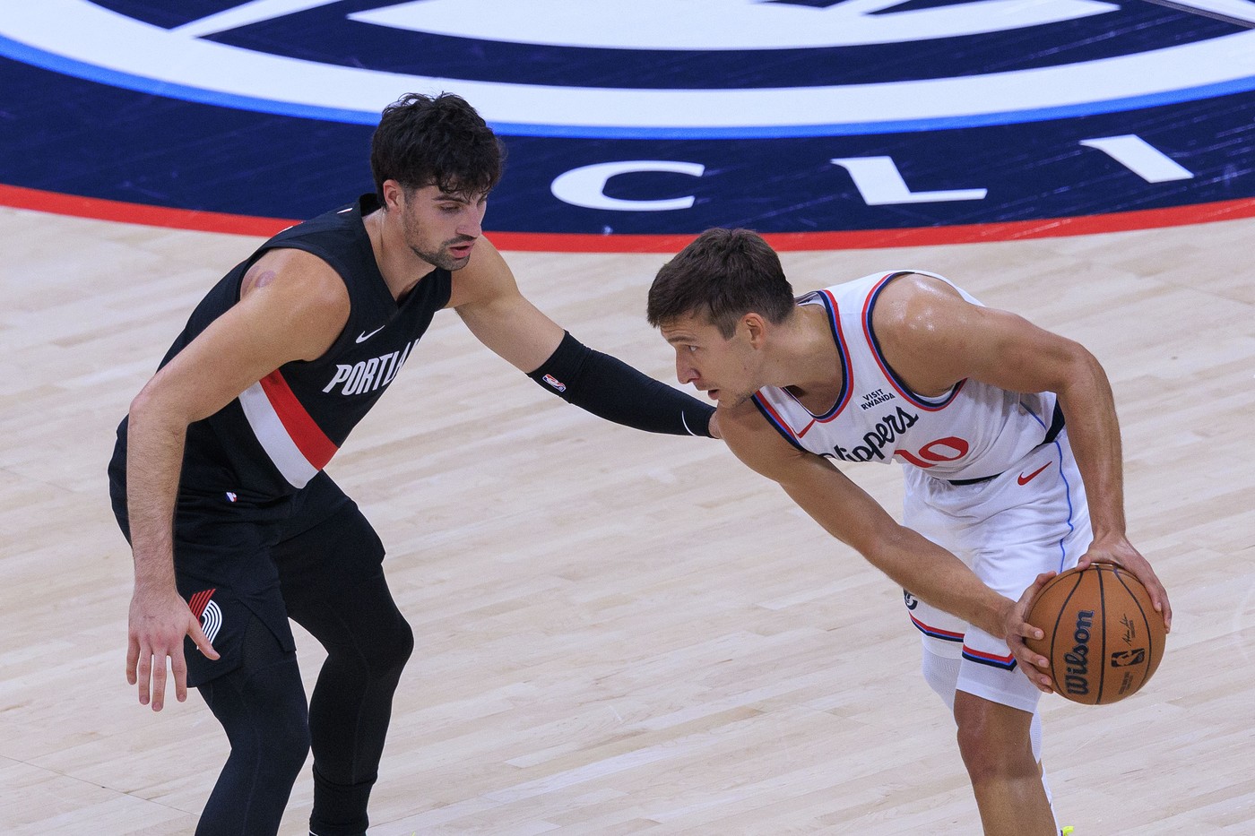Clippers Defeat Trail Blazers, 114-107