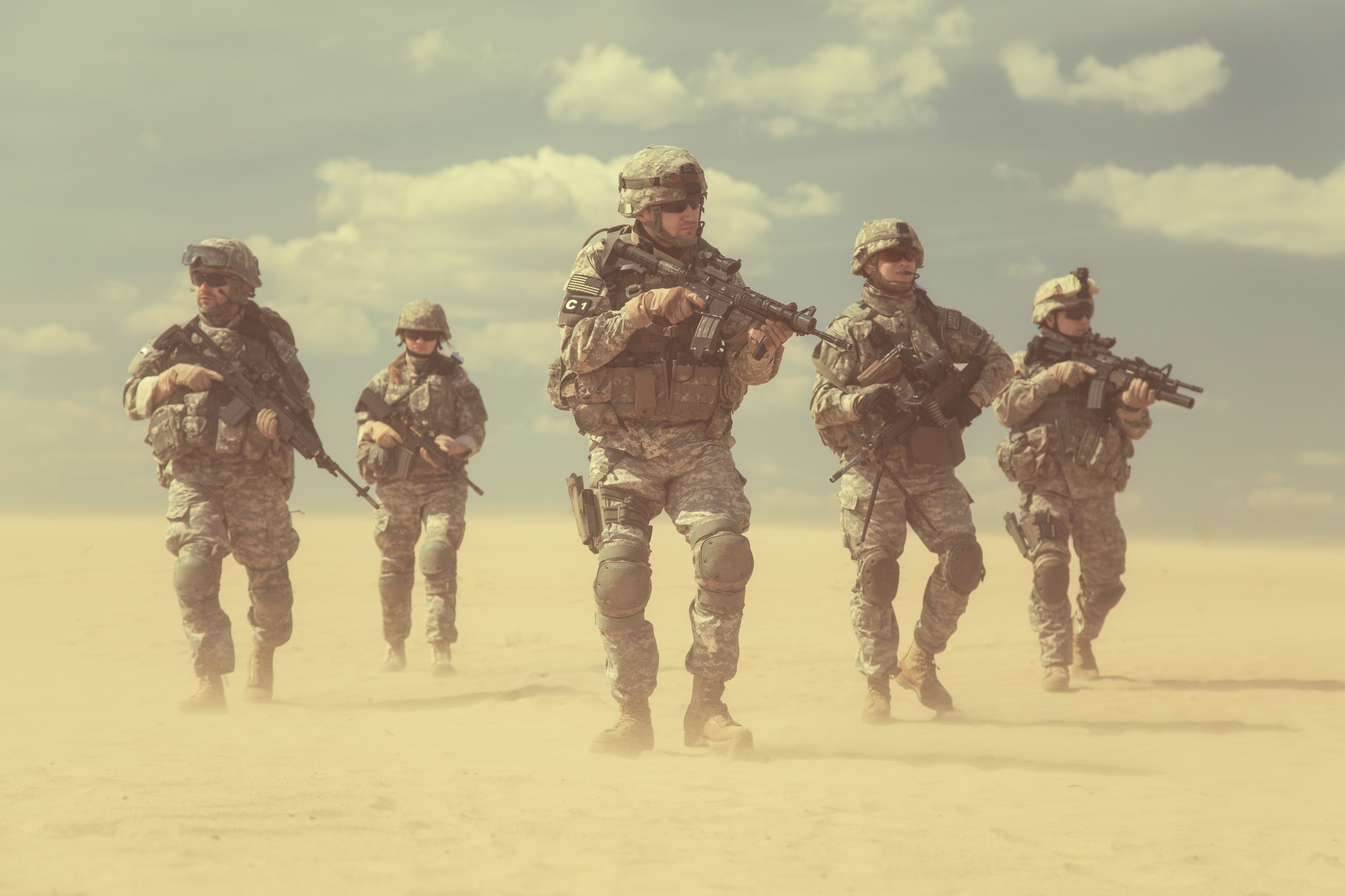 Team,Of,United,States,Airborne,Infantry,Men,With,Weapons,Moving