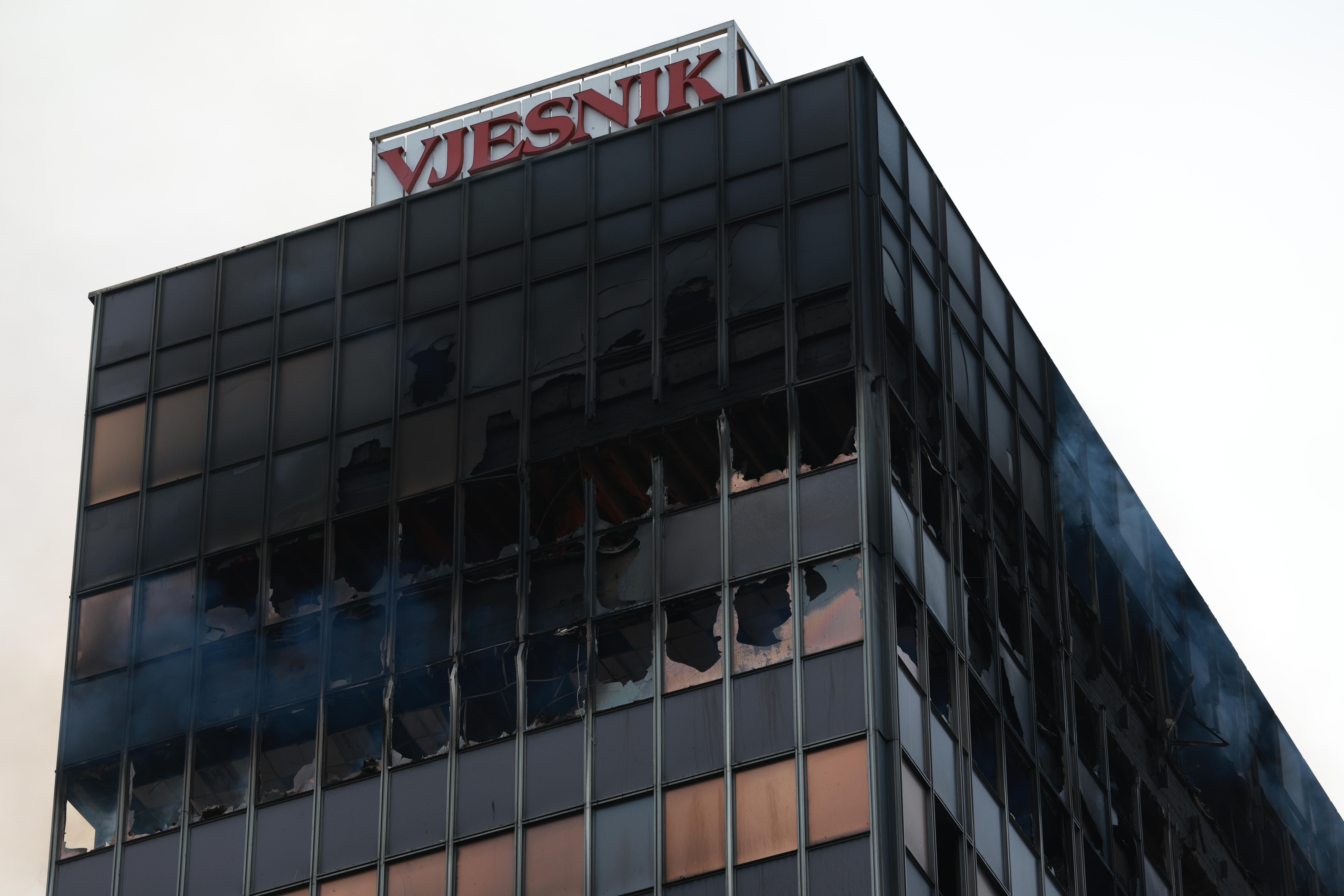 GORI VJESNIKOVA ZGRADA U ZAGREBU