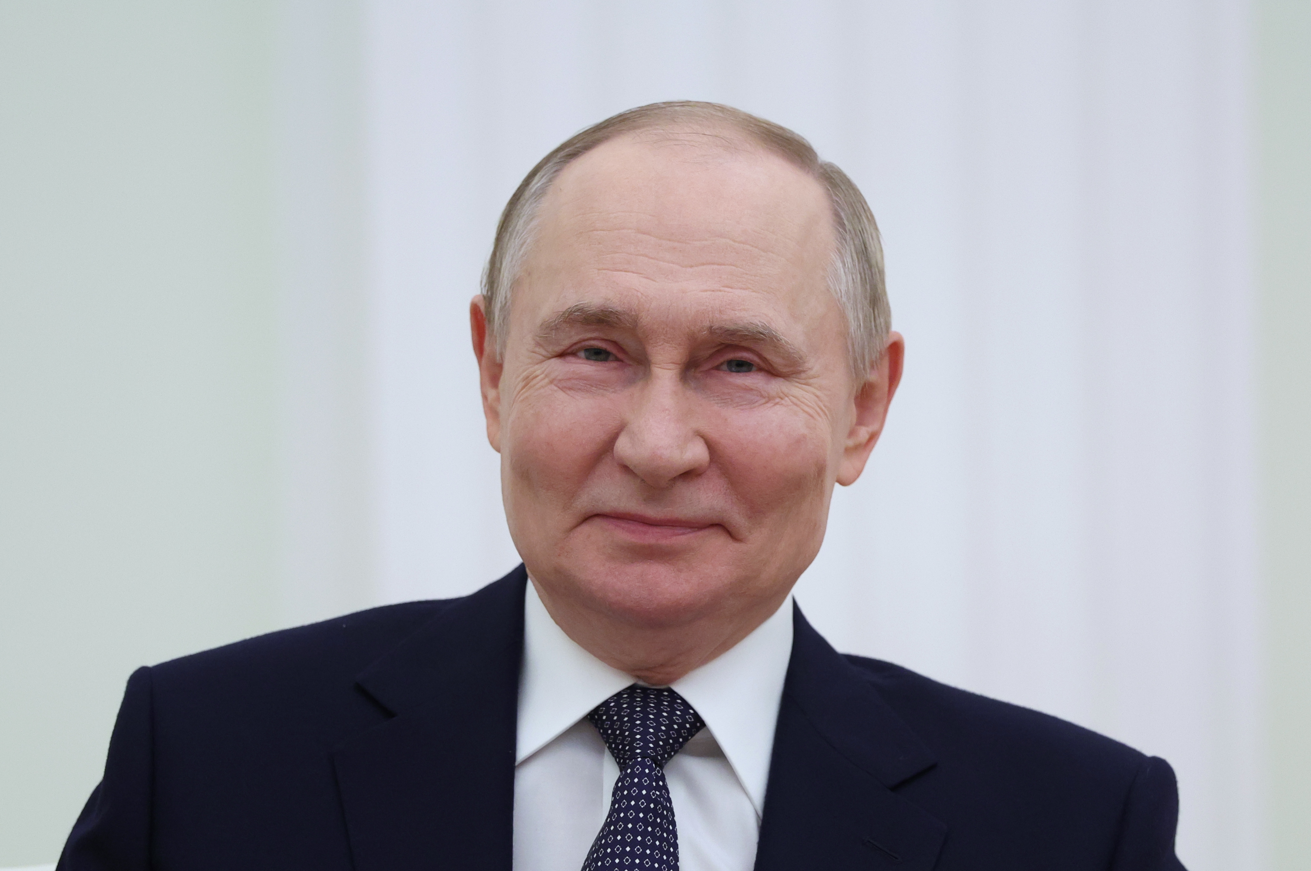 epa12407148 Russian President Vladimir Putin attends a meeting with Belarusian President Lukashenko at the Kremlin in Moscow, Russia, 26 September 2025.  EPA/RAMIL SITDIKOV / POOL