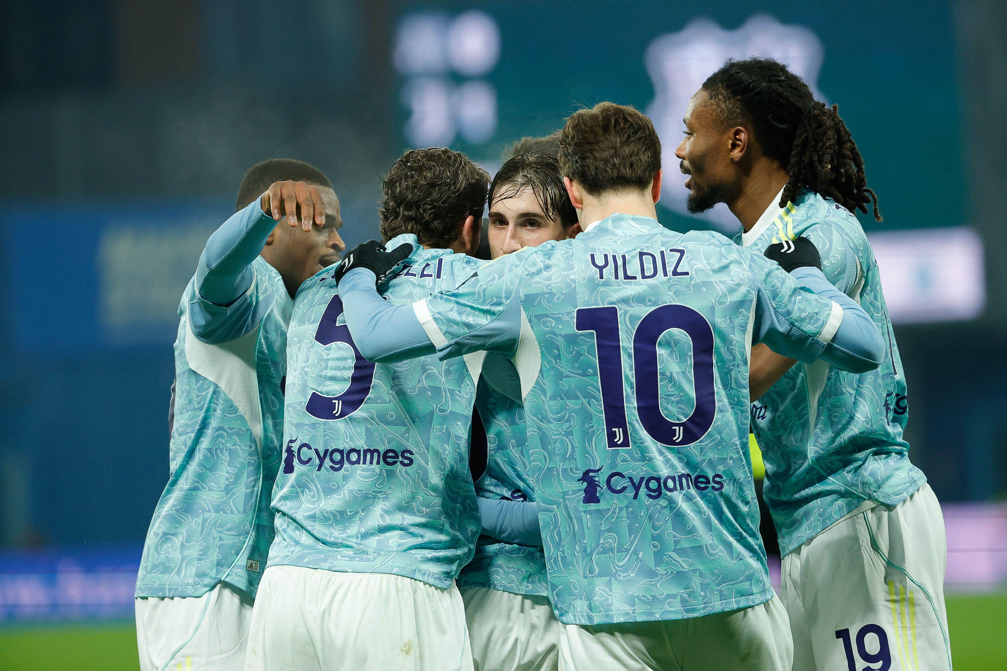 Juventus Fc's players celebrate after the 0-2 goal during the match of 6th day of the Serie A Championship between US Sassuolo Calcio - Juventus Fc at the Mapei Stadium â?? Citta del Tricolore on 6 January 2026 in Reggio Emilia, RE.