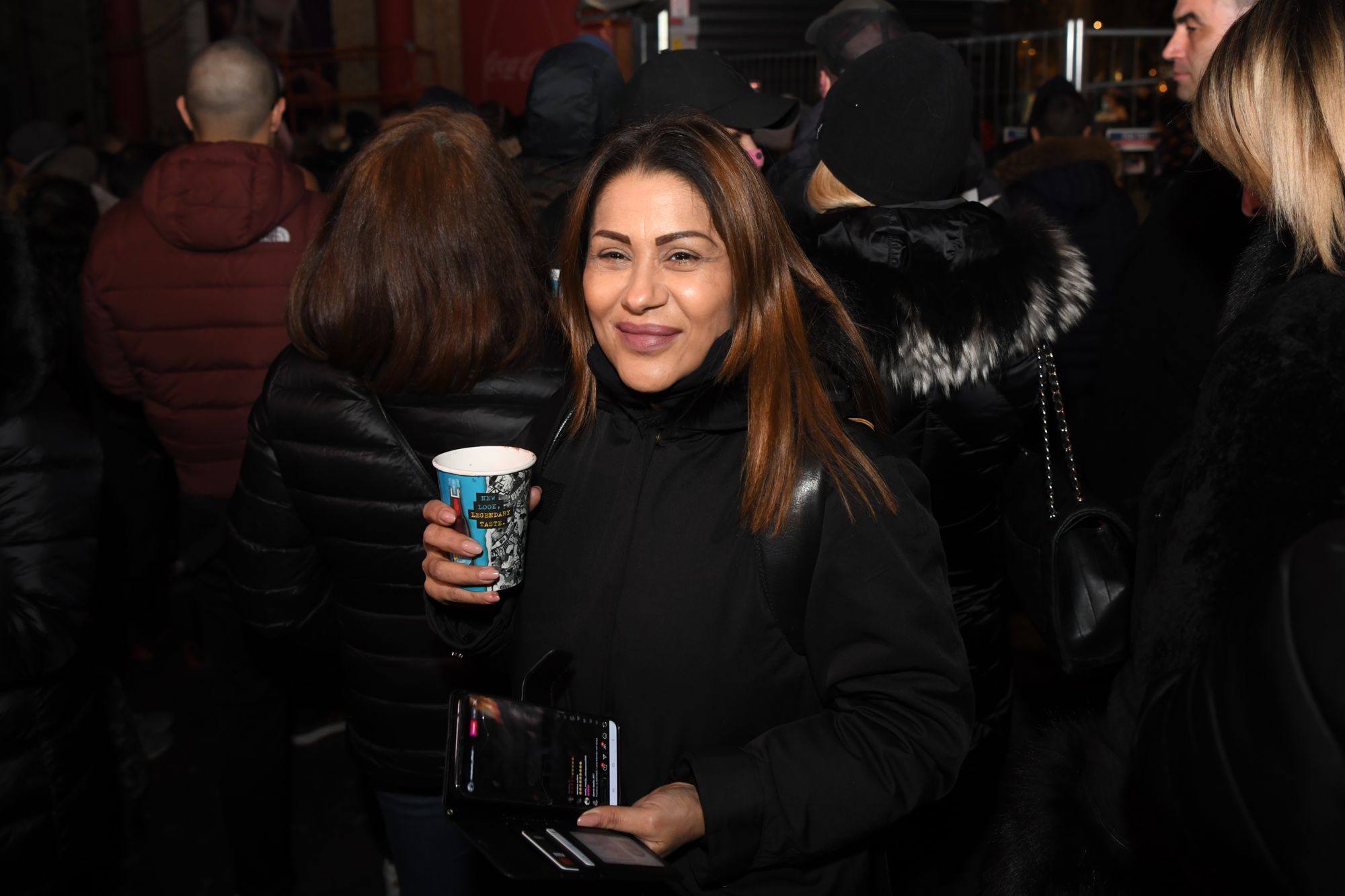 Beograd, 11.12.2020. Dorćol, Džej Ramadanovski, Ugao Jevrejske i Dušanove, skup u Džejevu čast, video bim, Mina Kostić Foto: Goran Srdanov/Nova.rs