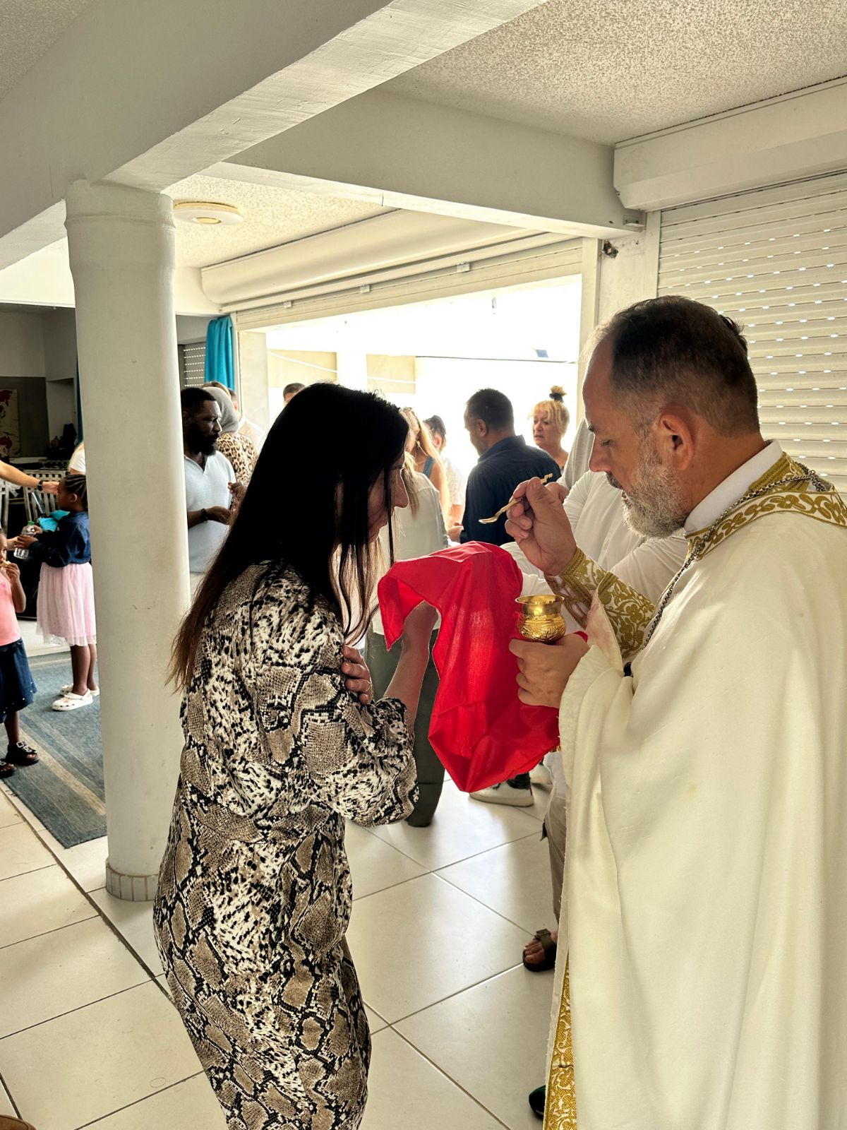 Zoran Milinković na treći Božić ustupio svoju vilu na Karibima pravoslavnim vernicima