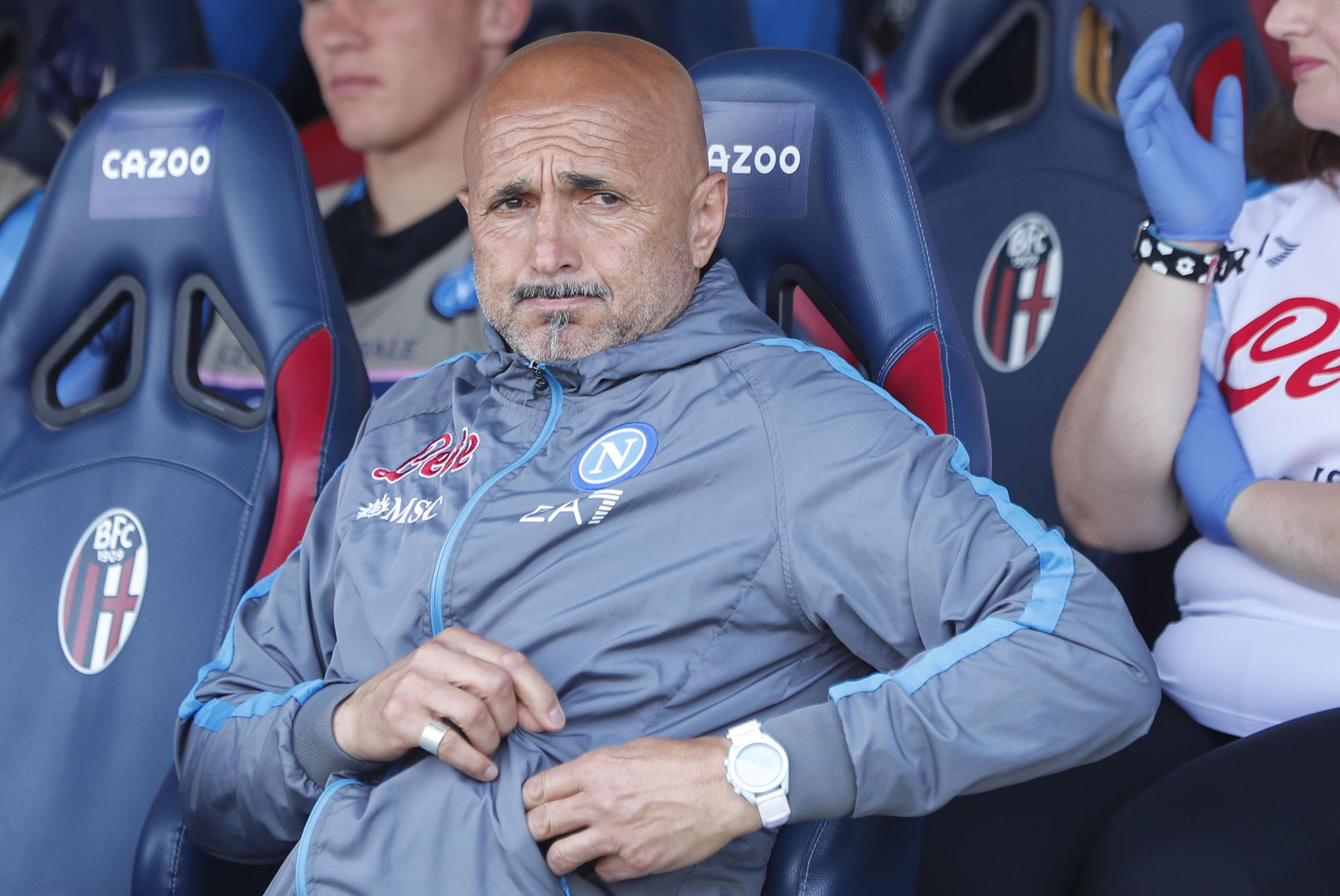 epa10659998 Napoli's coach Luciano Spalletti reacts during the Italian Serie A soccer match Bologna FC vs  SSC Napoli at Renato Dall'Ara stadium in Bologna, Italy, 28 May 2023.  EPA/ELISABETTA BARACCHI