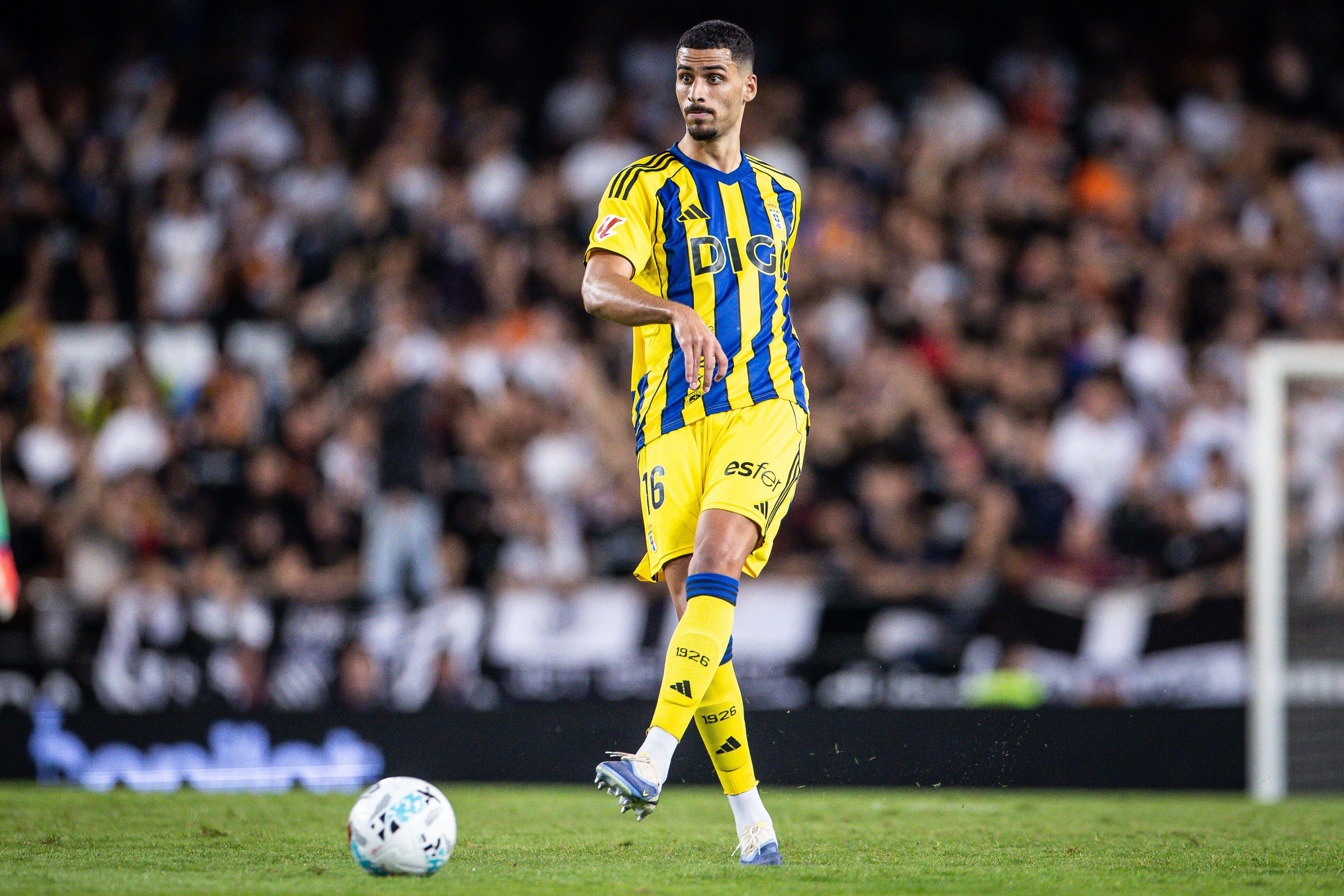 Valencia, Espagne. 30th Sep, 2025. Borja SANCHEZ of Real Oviedo during the Spanish championship LaLiga football match between Valencia CF and Real Oviedo on 30 September 2025 at Mestalla stadium in Valencia, Spain - Photo Omar Arnau/Matthieu Mirville/DPPI