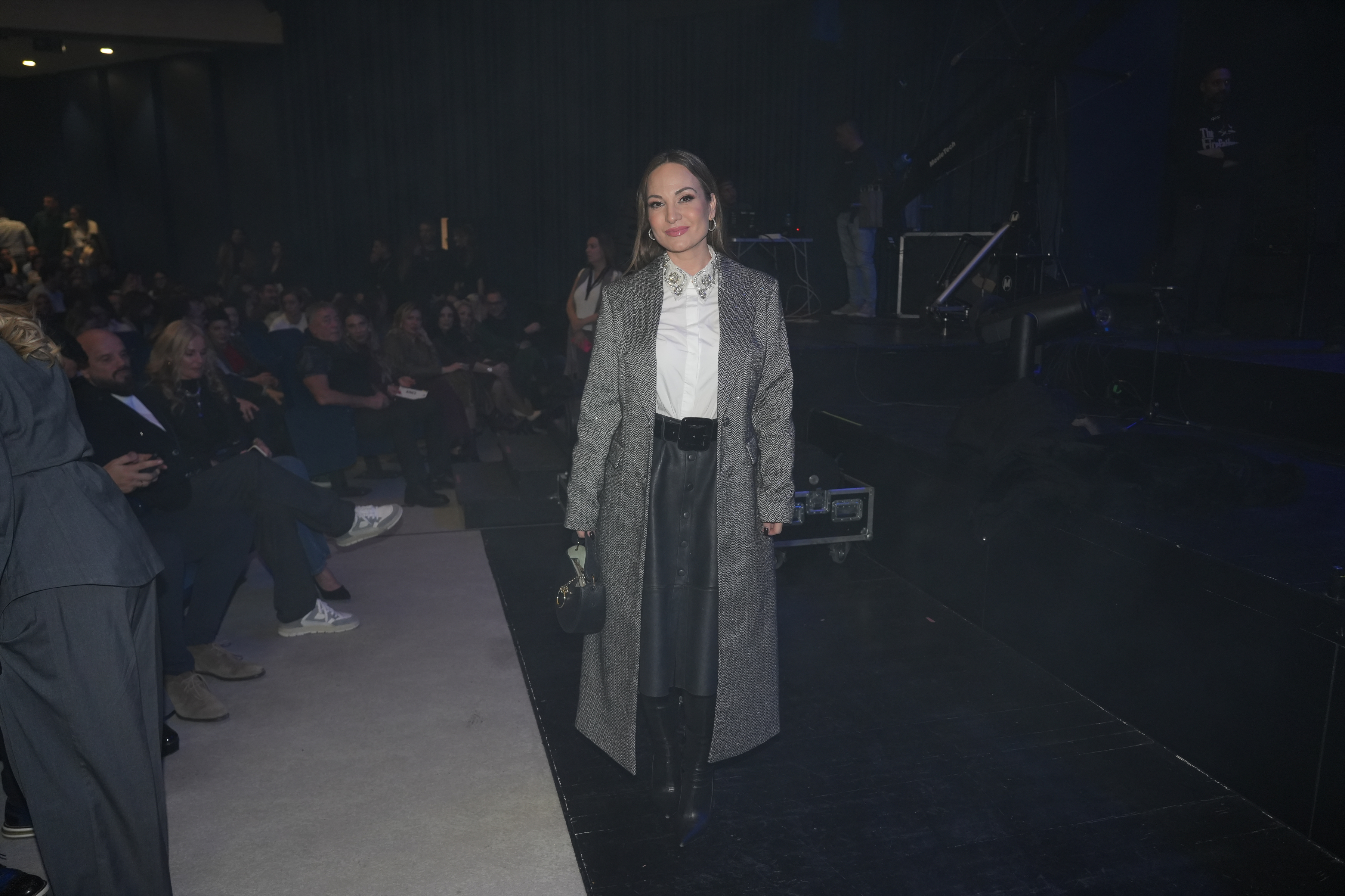 After 33 years since the release of the first song "Da l’ si ikada mene voljela", one of the most beloved performers from our region, Nenad Knezevic Knez returned to Sava Centar and organized a concert dance – pop spectacle, in a special evening called "M