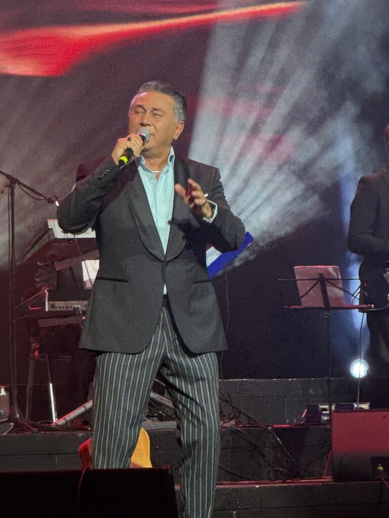 Beograd, koncert. Halid Muslimović na koncertu u Beogradu Foto: Dusan Cakic