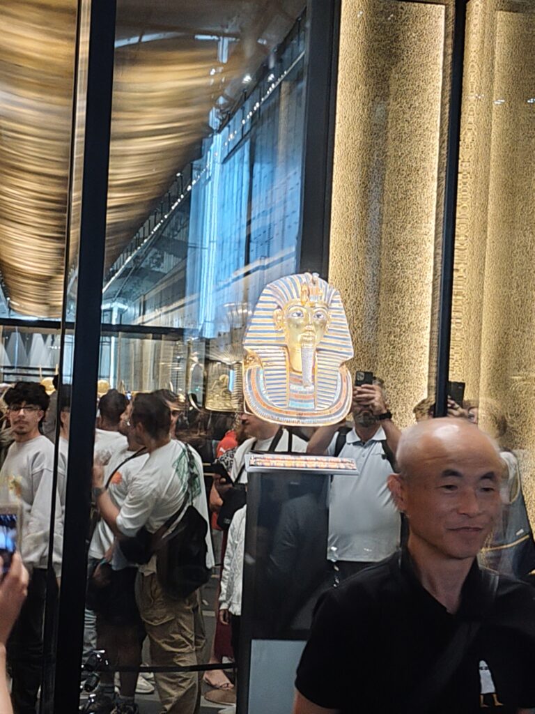 Egipat, Novootvoreni Veliki egipatski muzej, palto u Gizi Foto: Miljana Isailović/Nova.rs