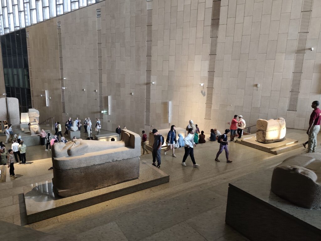 Egipat, Novootvoreni Veliki egipatski muzej, palto u Gizi Foto: Miljana Isailović/Nova.rs