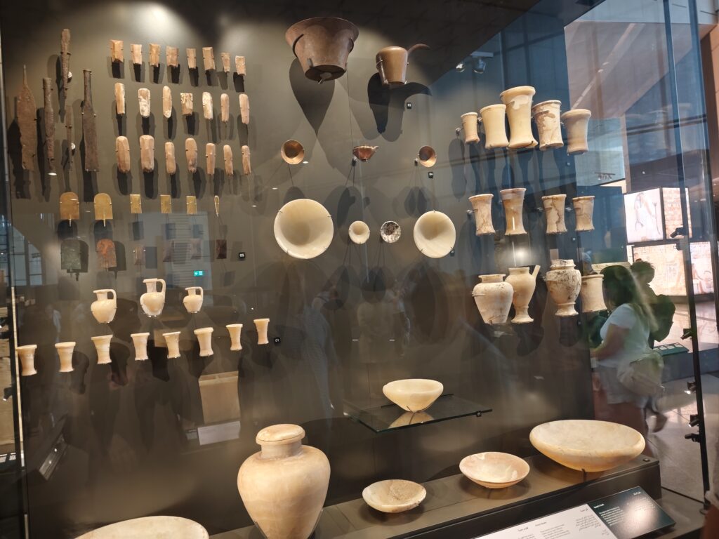 Egipat, Novootvoreni Veliki egipatski muzej, palto u Gizi Foto: Miljana Isailović/Nova.rs