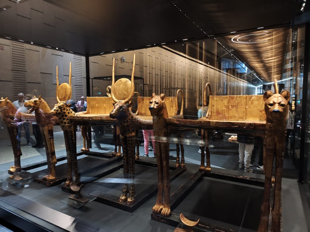 Egipat, Novootvoreni Veliki egipatski muzej, palto u Gizi Foto: Miljana Isailović/Nova.rs