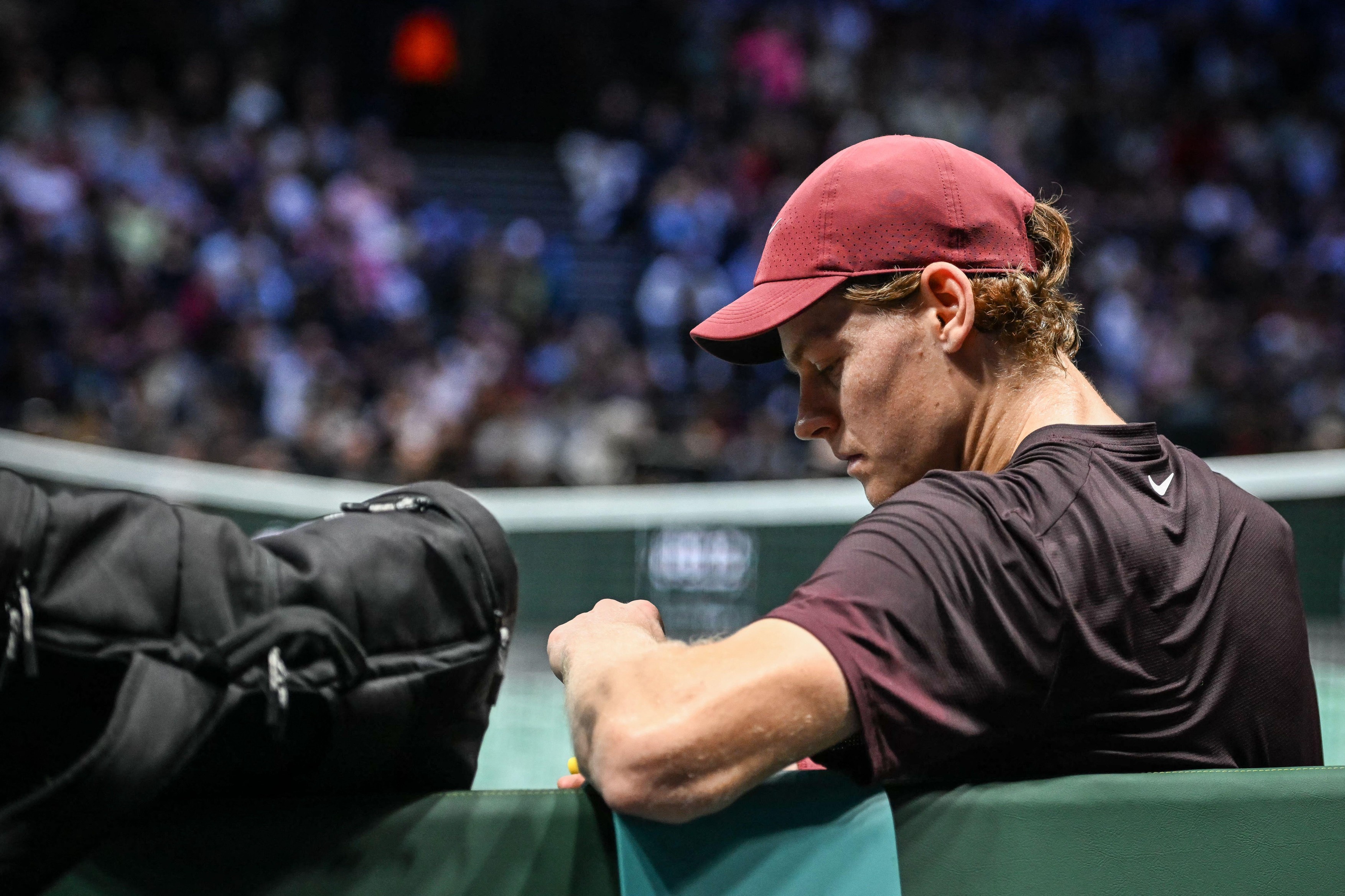 Jannik Sinner competes against Alexander Zverev during the Rolex Paris Masters 2025 semi finals at the Paris La Defense Arena in Paris, on November 1, 2025. Photo by Firas Abdullah/ABACAPRESS.COM