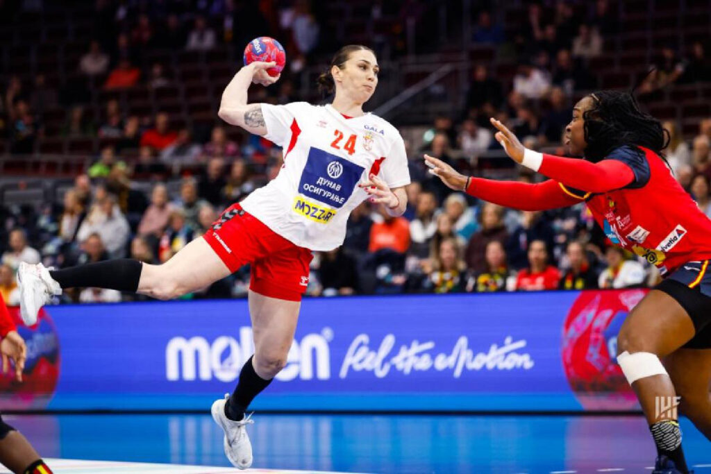 Mesto: Dortmund
Datum: Tue Dec 02 18:50:40 CET 2025
Dogadjaj: SPORT/RUKOMET/ŽENE - utakmica Španija - Srbija u prvom kolu druge faze Svetskog prvenstva u rukometu za žene, 29:31
Izvor: FoNet/IHF