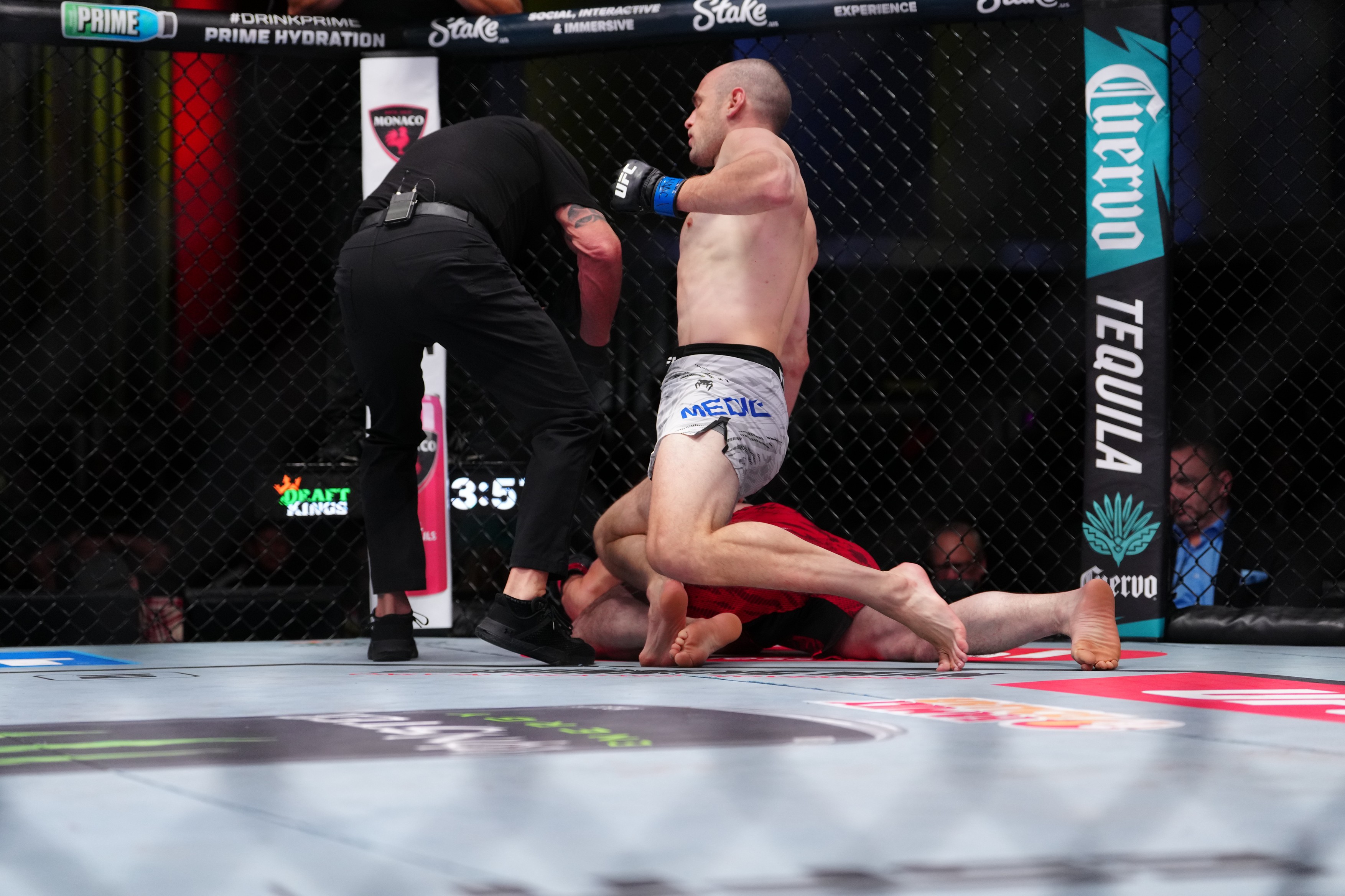 UFC Fight Night - Bonfim Vs Brown