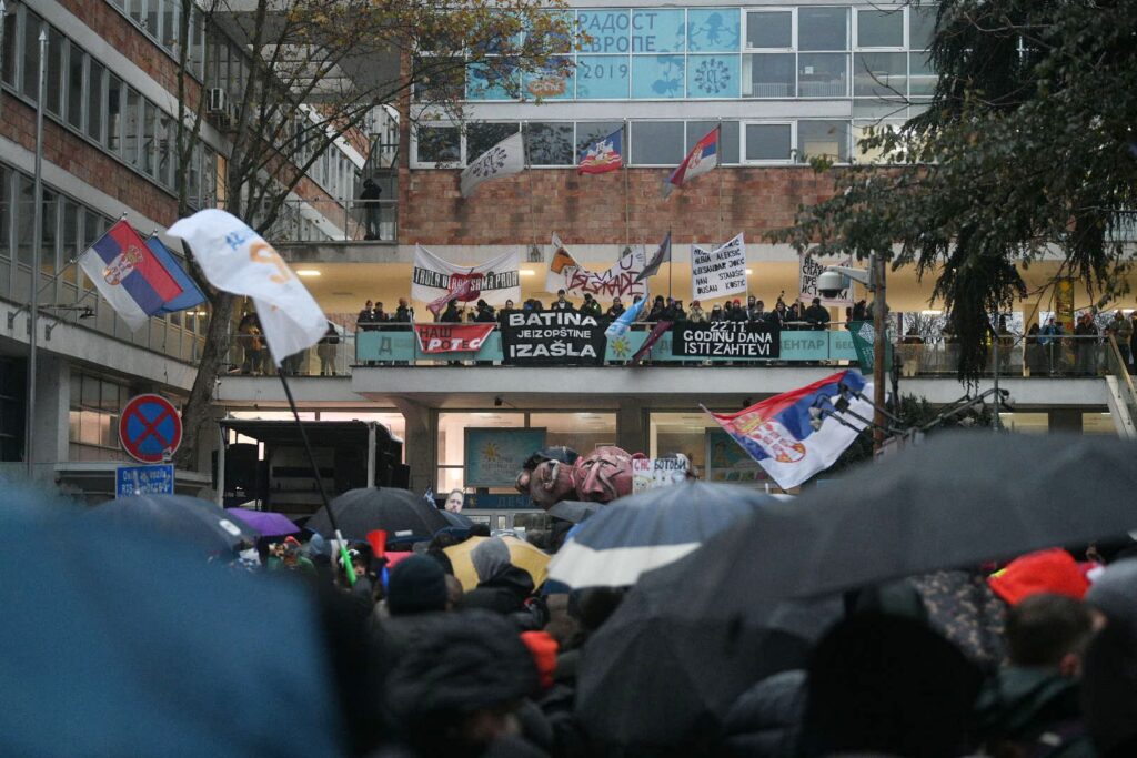 Beograd, 22.11.2025. RTS, Protest studenata i građana, godinu dana od napada na studente FDU, šetnja Foto: Filip Krainčanić/Nova.rs