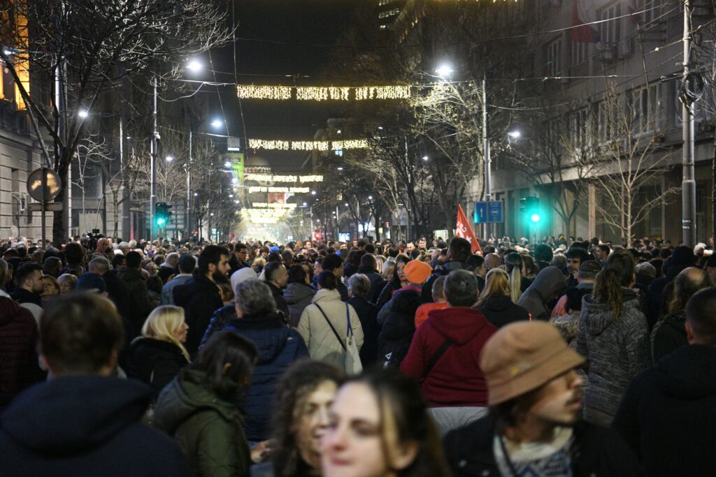 Beograd 25.12.2023. Protest ispred zgrade RIK-a, RIK, sutdenti. Protest građana, gradjana zbog pokradenih izbora. Foto: Filip Krainčanić/Nova.rs