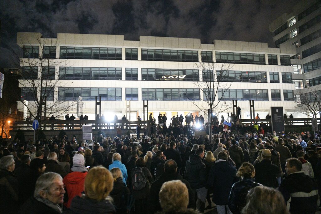 Beograd 26.12.2023. Palata pravde. Protestna šetnja do Palate pravde. Protest građana, gradjana ispred RIK-a zbog izborne krađe, pokradenih izbora Foto: Filip Krainčanić/Nova.rs