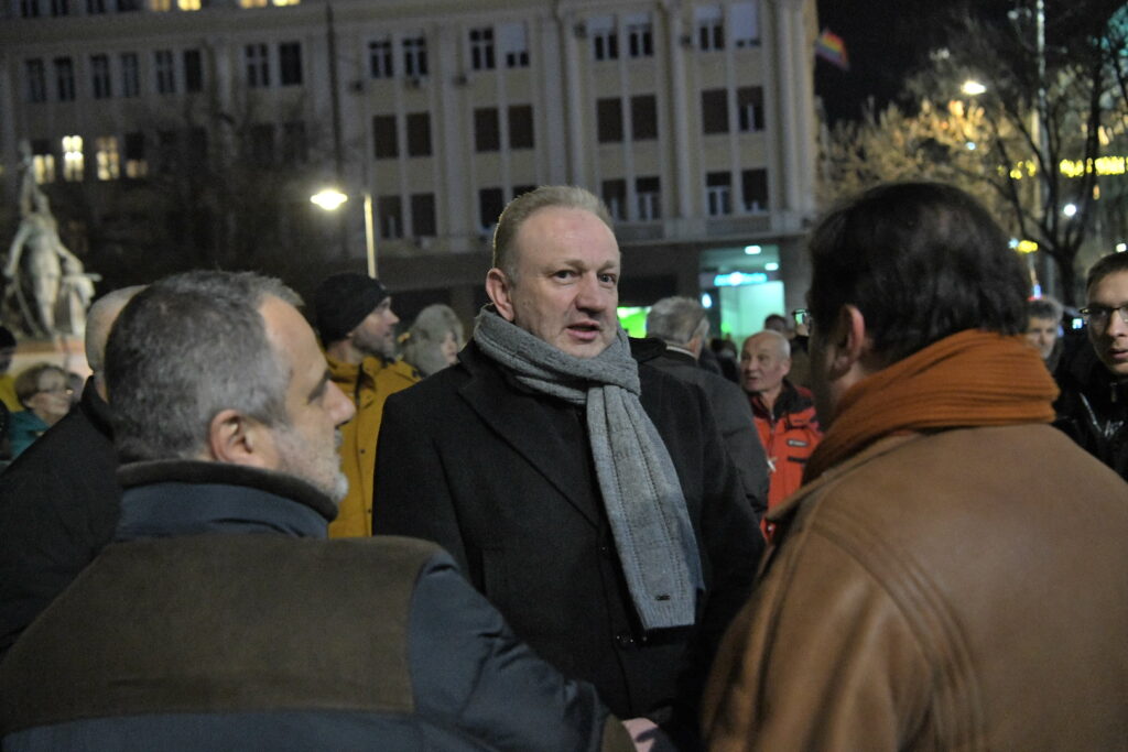 Beograd 23.12.2023. Protest građana ispred zgrade RIK-a. Protest, RIK Foto: Amir Hamzagić/Nova.rs