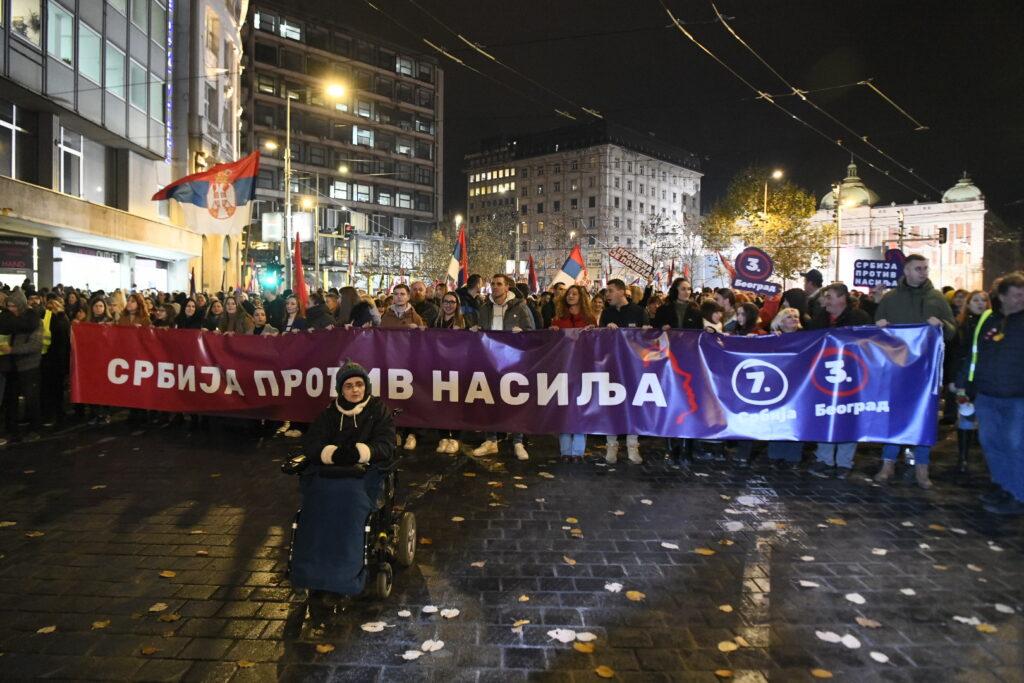 Beograd 12.12.2023. Početak šetnje. Srbija protiv nasilaj, završna konvencija, završni miting, predizborni miting Foto: Amir Hamzagić/Nova.rs