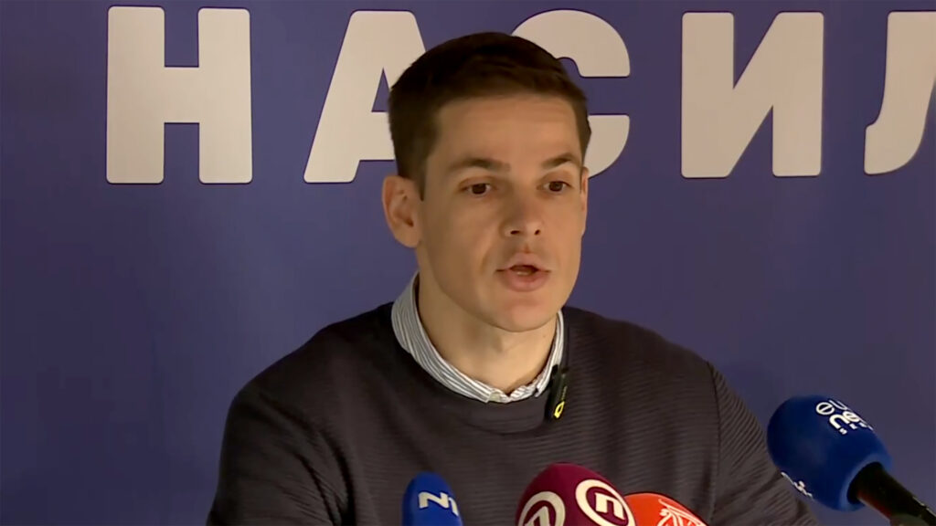 Konferencija za stampu protiv nasilja Članovi Gradske izborne komisije otkrivaju nove prevare u vezi predatih izbornih lista