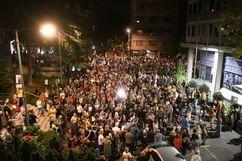Beograd 30.09.2023. Dvadeset drugi protest, 22. protest Srbija protiv nasilja,  ispred RTS a, Foto: Filip Krainčanić/Nova.rs
