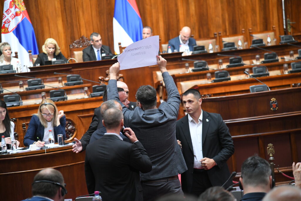 Beograd 06.09.2023. Sednica skupštine Srbije, Skupština Srbije, sednica, skupštinska sala, poslanici, zasedanje Foto: Nemanja Jovanović/Nova.rs