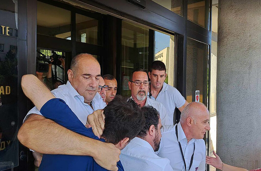 Protest ispred Skupštine grada protiv "Novog Sada na vodi"