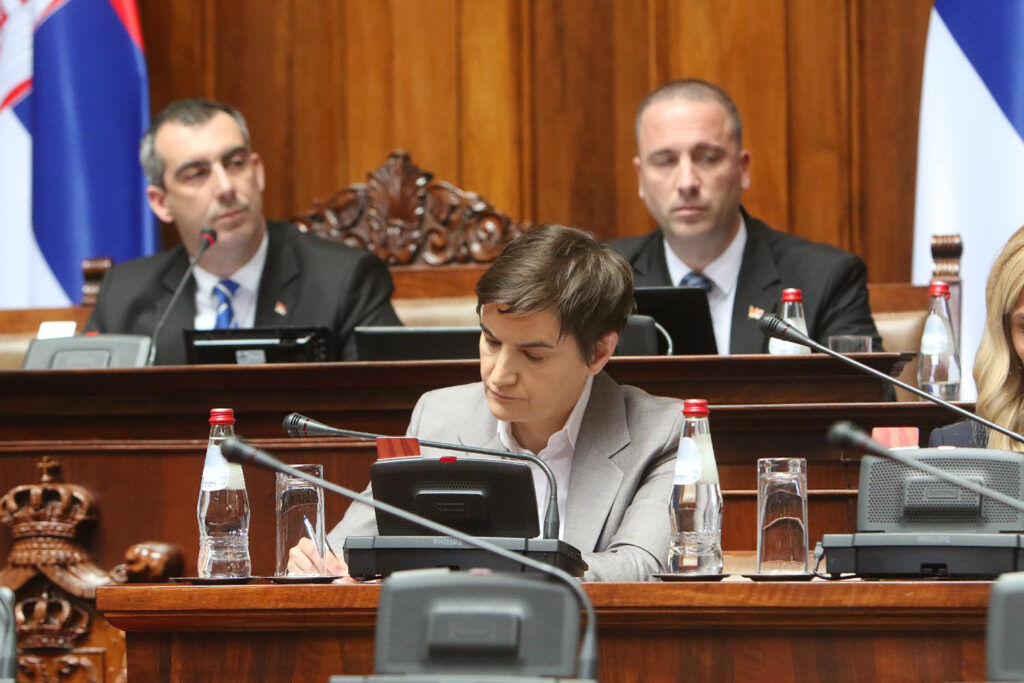 Mesto: Beograd
Datum: Tue May 23 11:40:25 CEST 2023
Dogadjaj: POLITIKA - Sednica Skupštine Srbije
Fotoreporter: Zoran Mrđa
Ličnosti: Ana Brnabić, Vladimir Orlić
Izvor: FoNet
