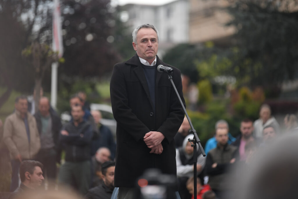 Lazarevac 18.04.2023. Protest radnika elektrodistribucije, eps
