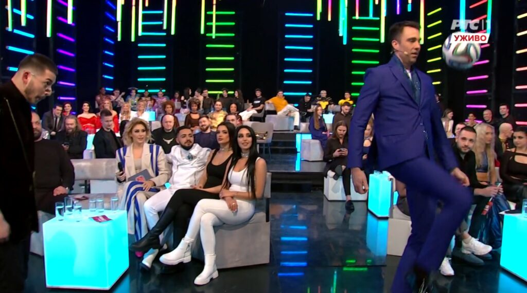 Green room, Grin rum, Pesma za Evroviziju, fudbal