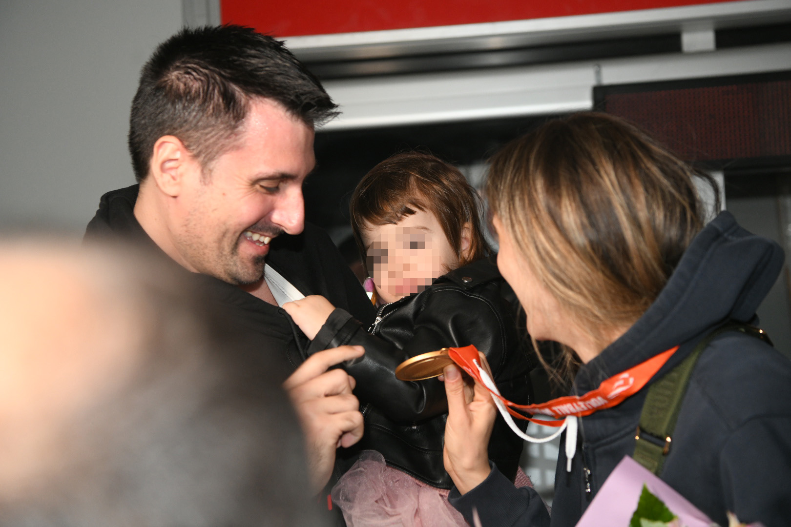 Beograd, 16.10.2022. Aerodrom Nikola Tesla, doček odbojkašica, odbojkašice Srbije, zlatna medalja, na Svetskom prvenstvu u odbojci, šampionke Foto: Vesna Lalić/Nova.rs