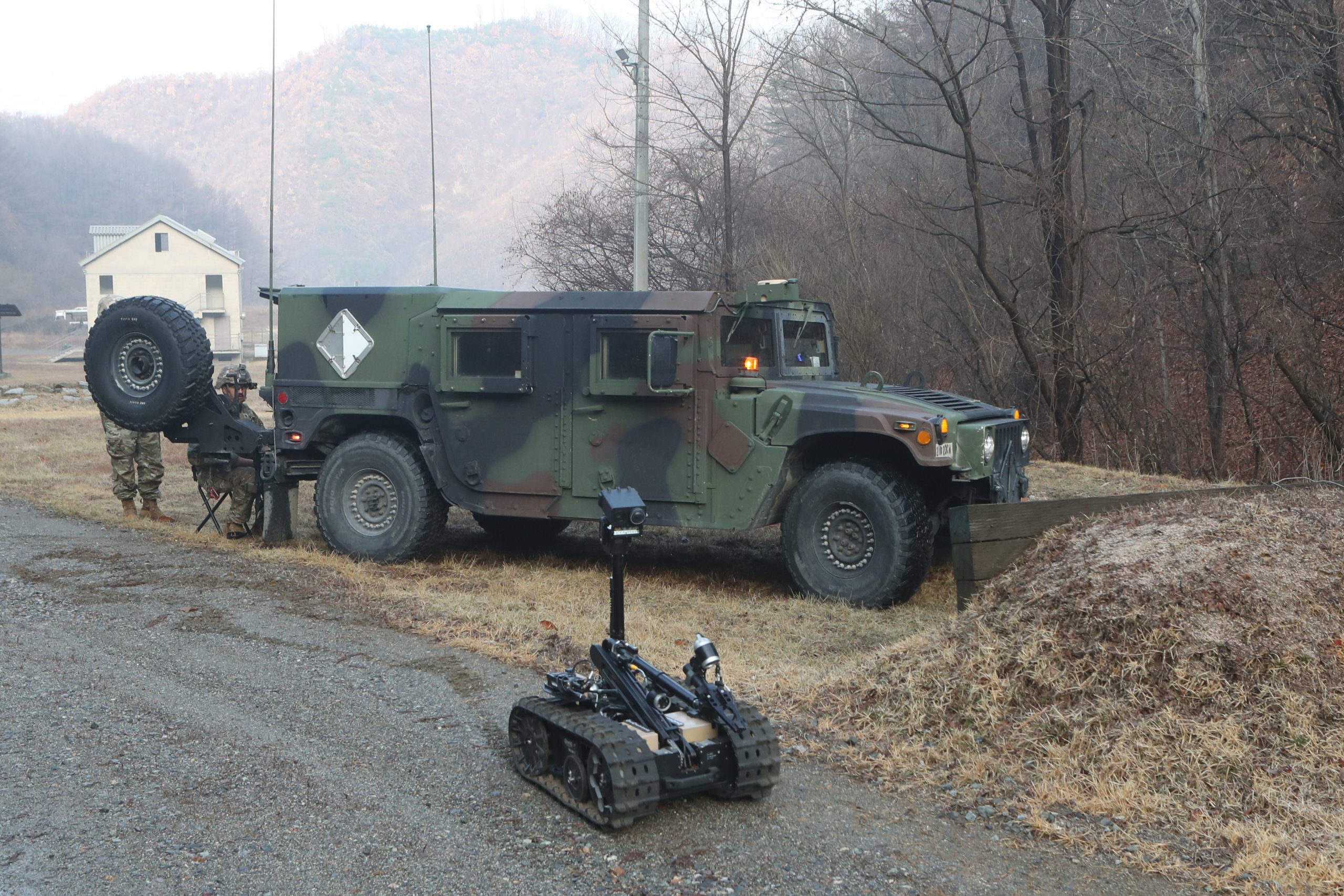 epa09825755  A Talon bomb disposal robot is in operation during a competition of the 2nd US Infantry Division-based Army Explosive Ordnance Disposal unit at Rodriguez Range in Pocheon, South Korea, 15 March 2022.  EPA-EFE/YONHAP SOUTH KOREA OUT