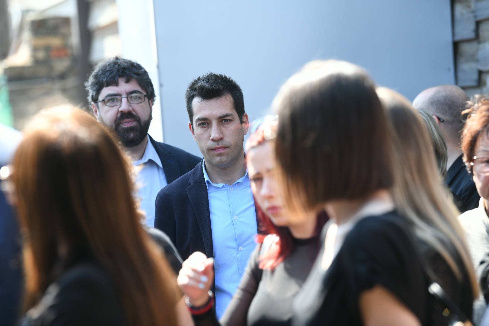 Beograd 11.05.2022. Radomir Lazović i Dobrica Veselinović Komemoracija Veselinu Simonoviću na Dorćol Placu Foto: Vesna Lalić/Nova.rs