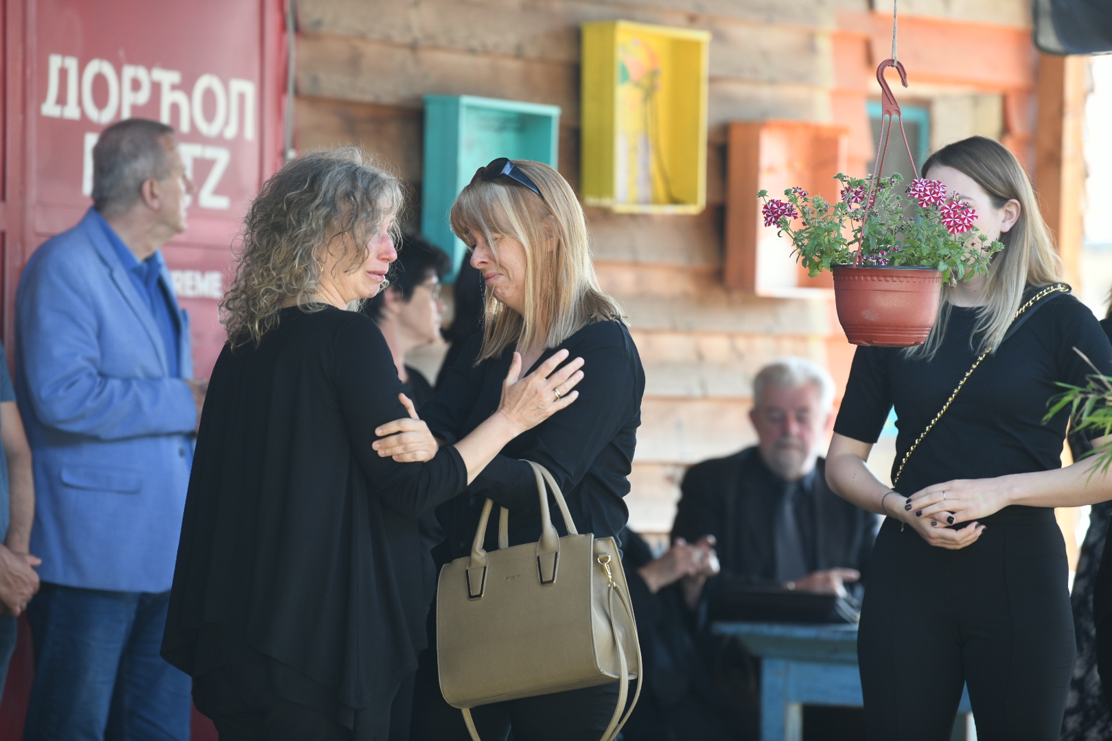 Beograd 11.05.2022. Ljiljana Simonović, supruga, žena Veselina Simonovića. Komemoracija Veselinu Simonoviću na Dorćol Placu Foto: Vesna Lalić/Nova.rs