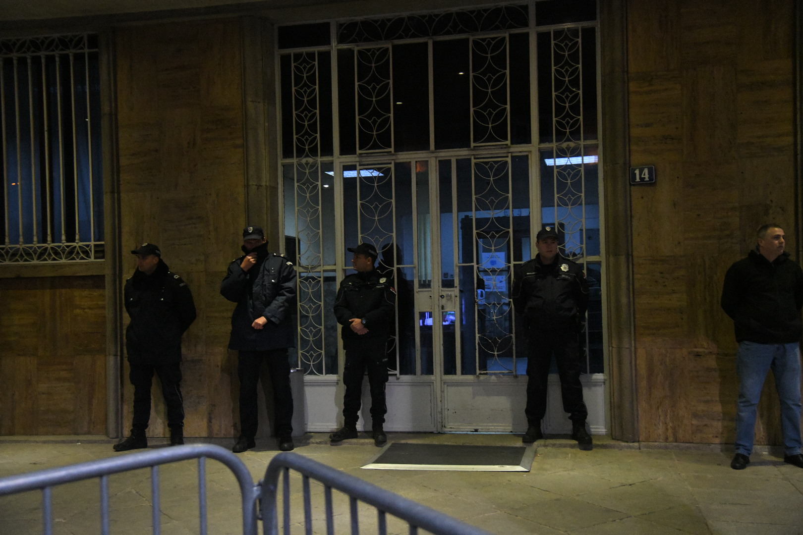 Beograd 04.04.2022. Republička izborna komisija, RIK, rezultati izobra, opozicija, policija, protest Foto: Nemanja Jovanović/Nova.rs